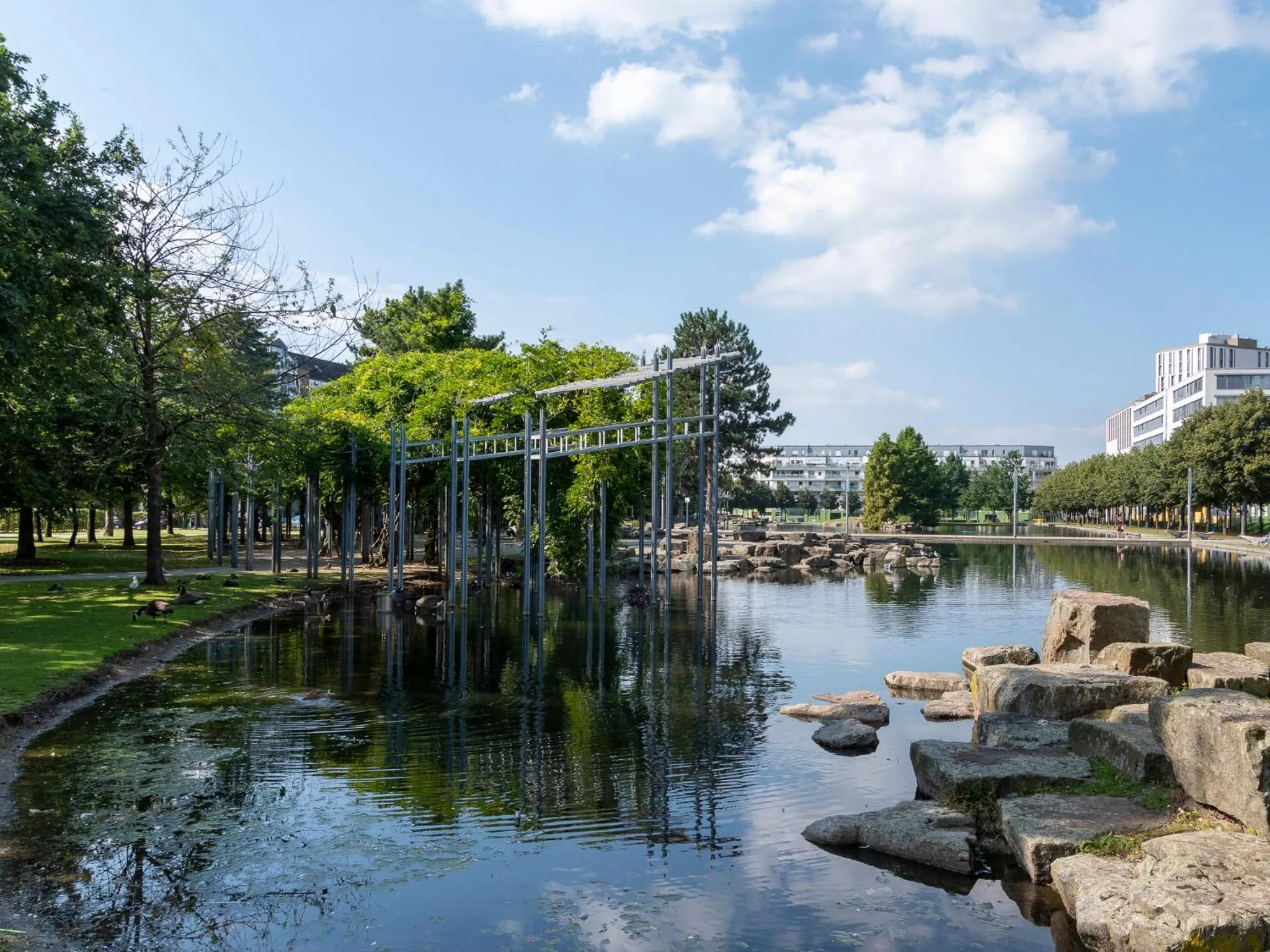 Staff in Holiday Inn Express Düsseldorf - Hauptbahnhof by IHG