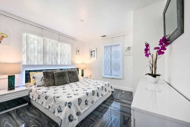 Other, Bed in Orchid Estates