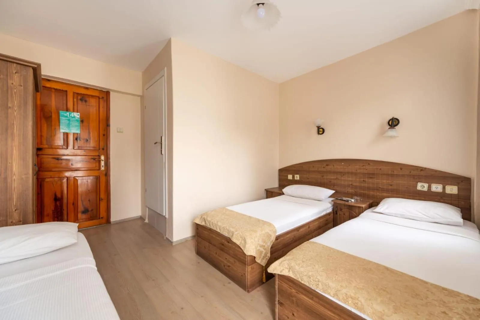 Photo of the whole room, Bed in LİMON OTEL FOÇA