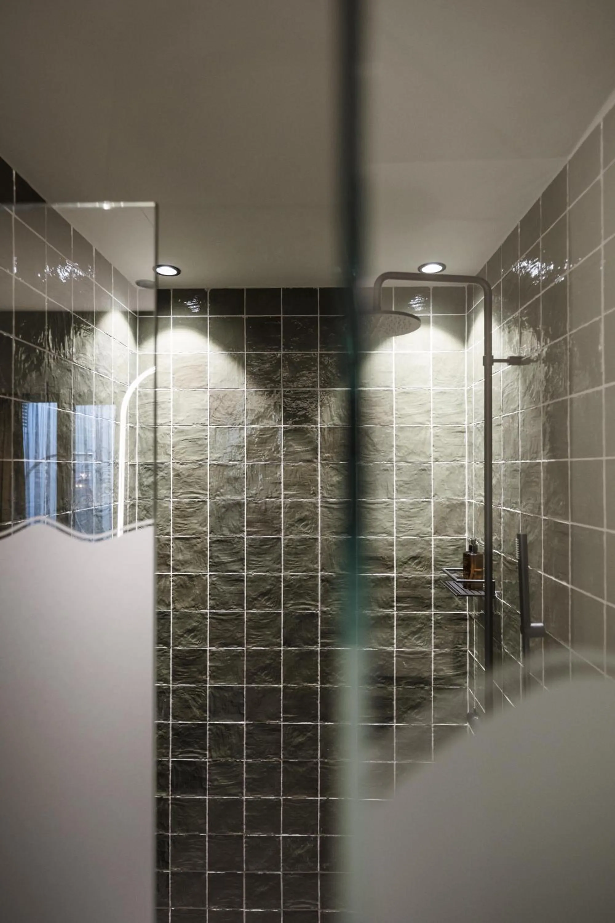 Shower in Altstadthotel Weisses Kreuz