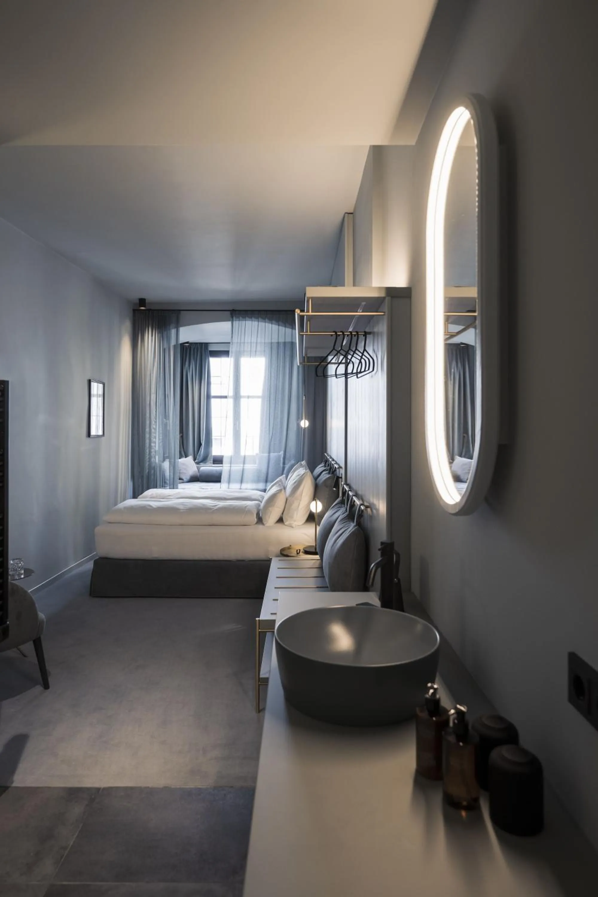 Photo of the whole room, Bed in Altstadthotel Weisses Kreuz