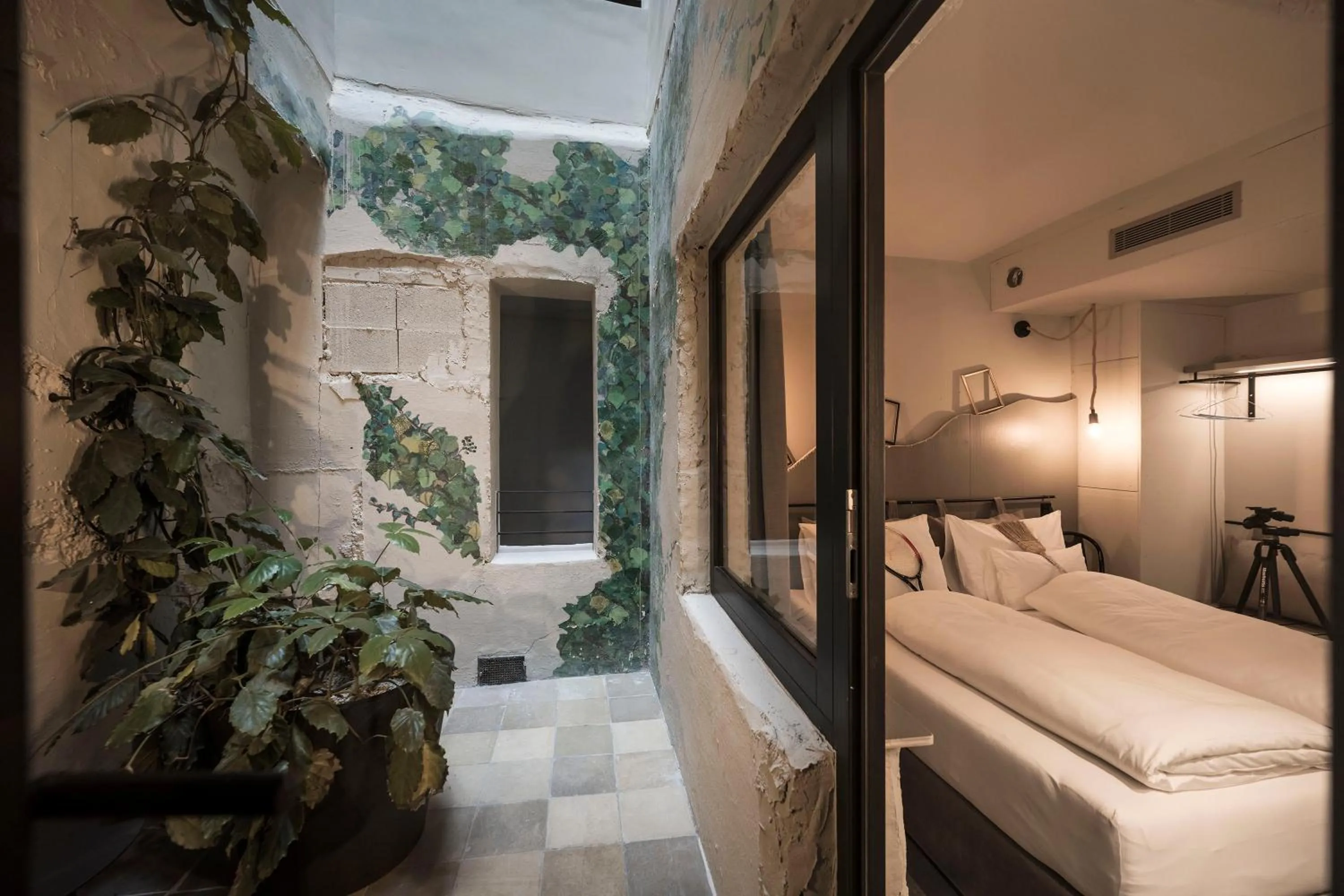 Patio, Bed in Altstadthotel Weisses Kreuz