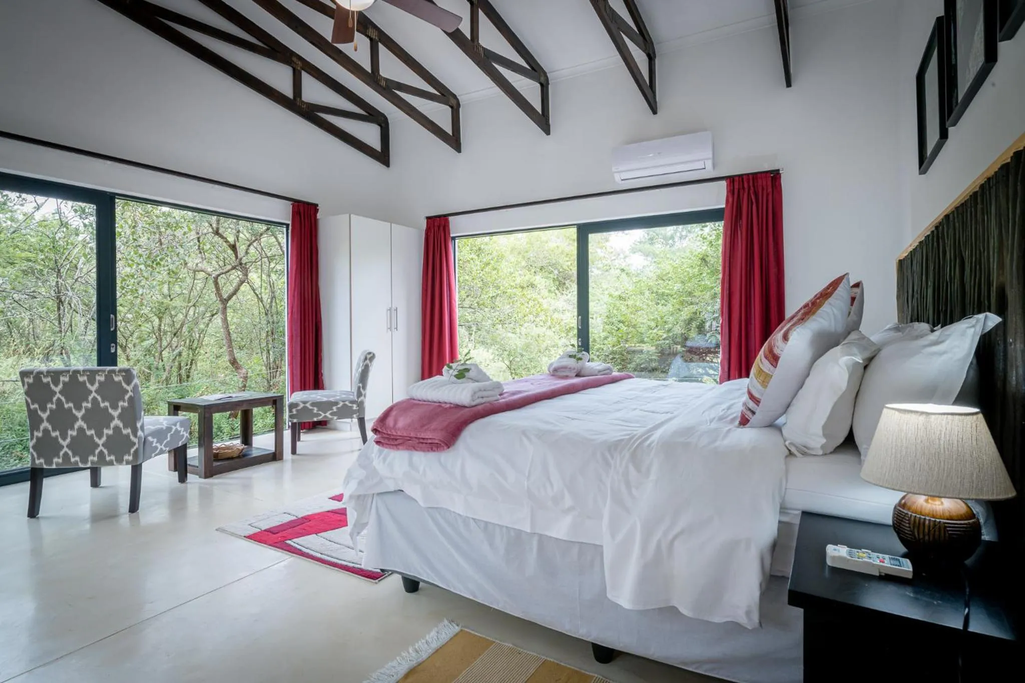 Bed in Gem In The Bush Lodge