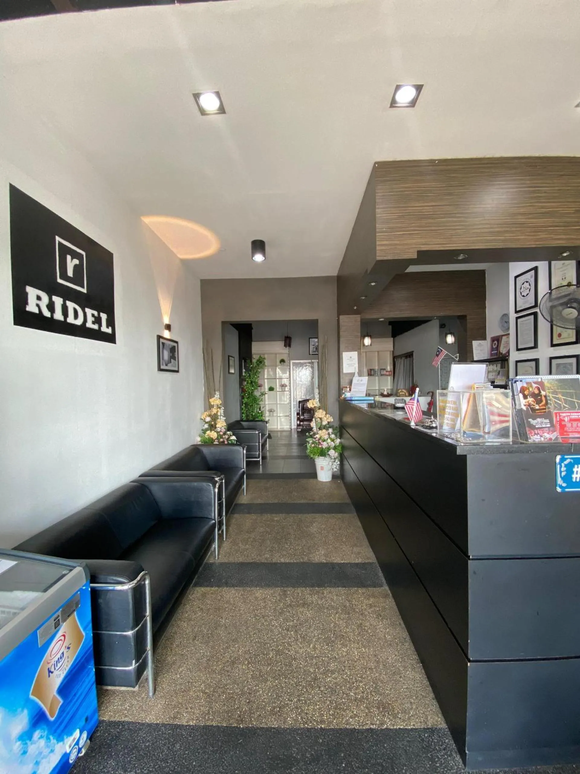Property building in Ridel Sunset Hotel
