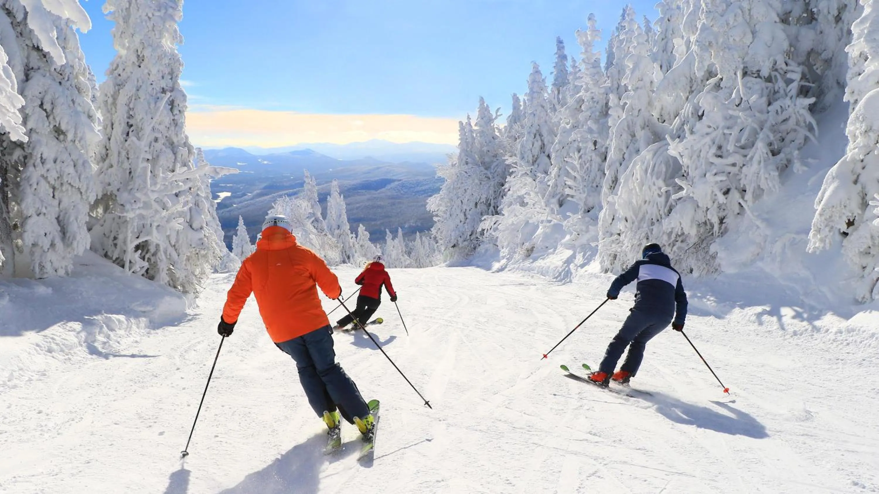 Skiing in Au Sommet du Lac Magog