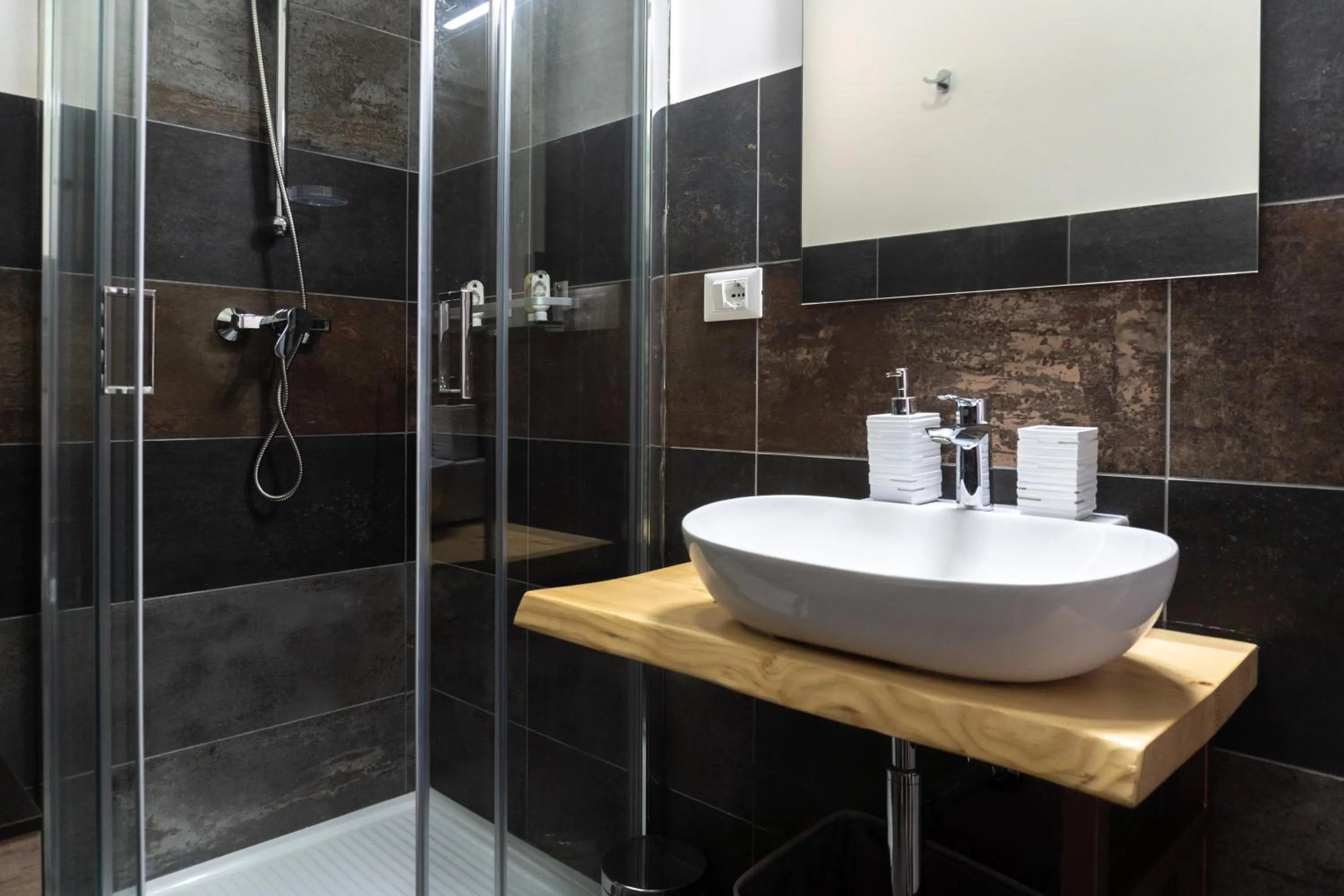 Bathroom in Elements Rooms