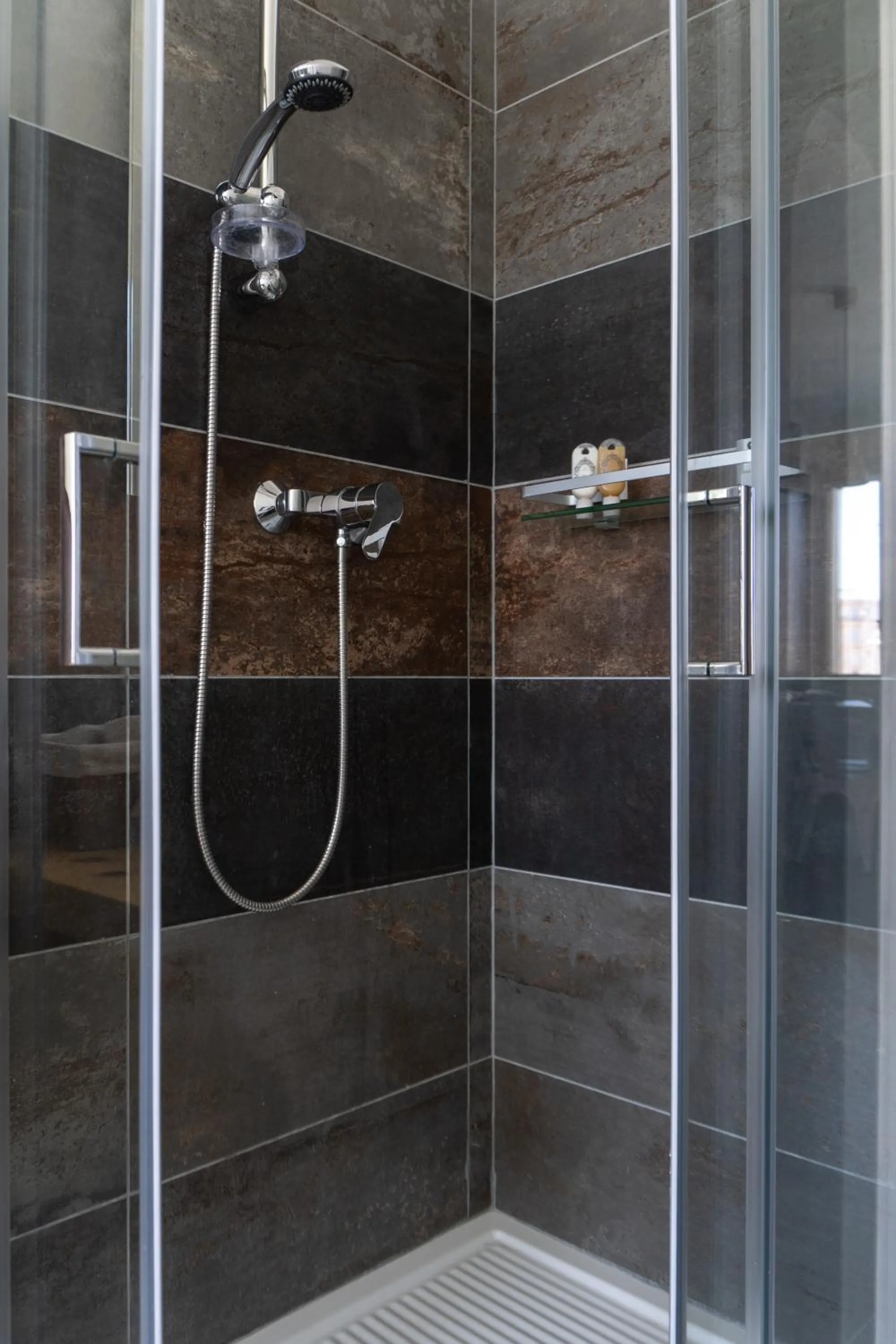 Bathroom in Elements Rooms