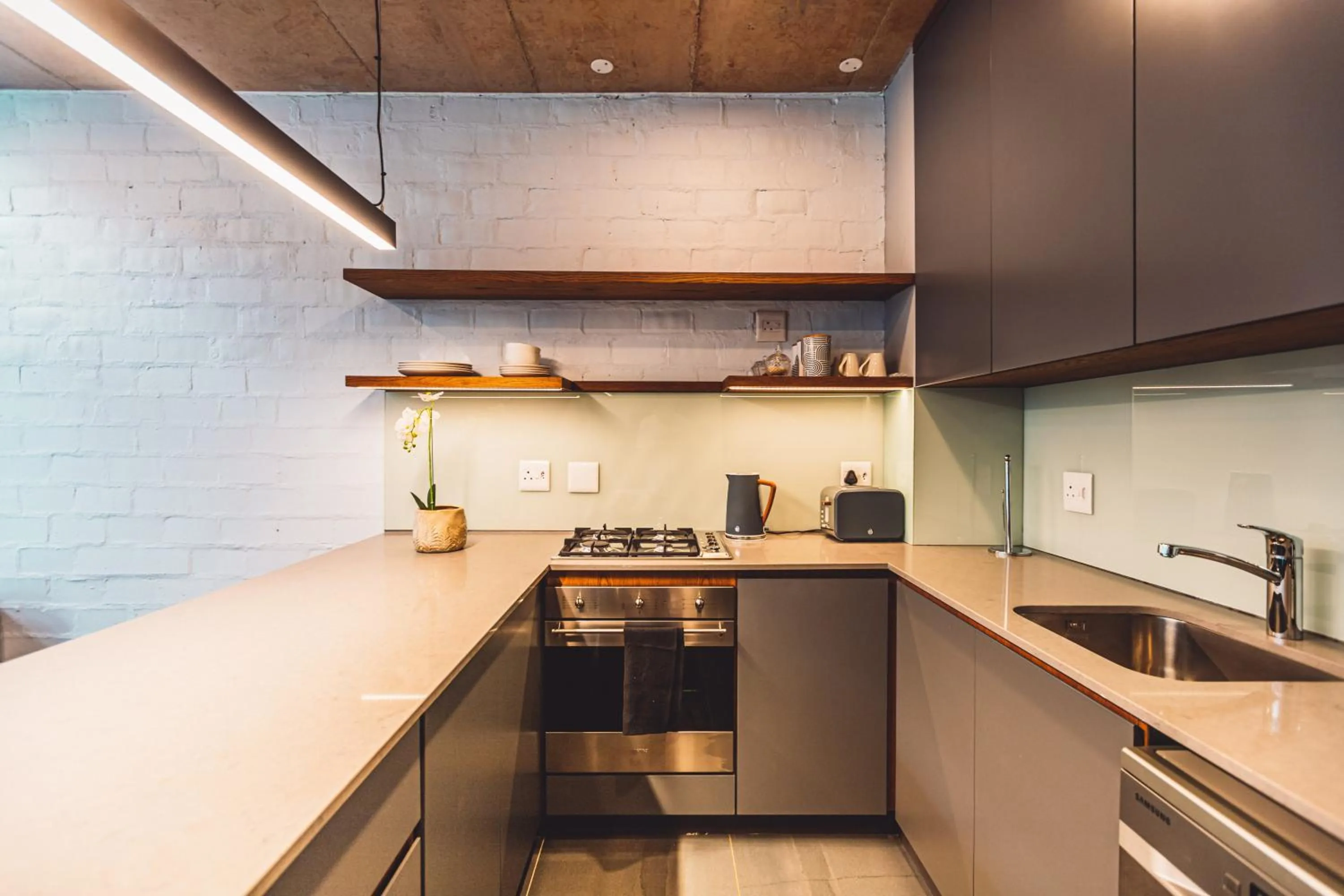 Coffee/tea facilities in Umhlanga Arch Properties