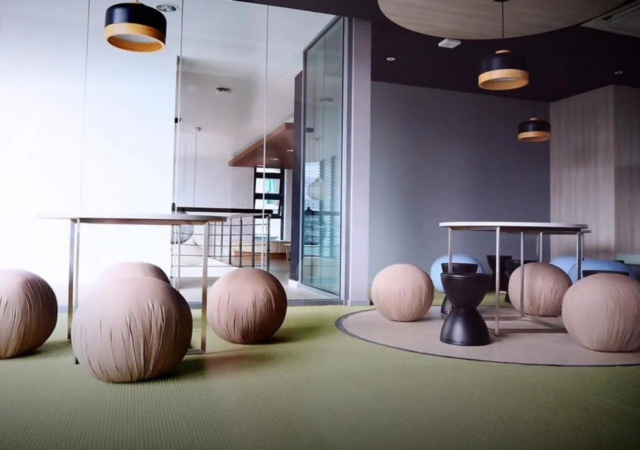 Seating area in Robertson PanoramaKL Suites