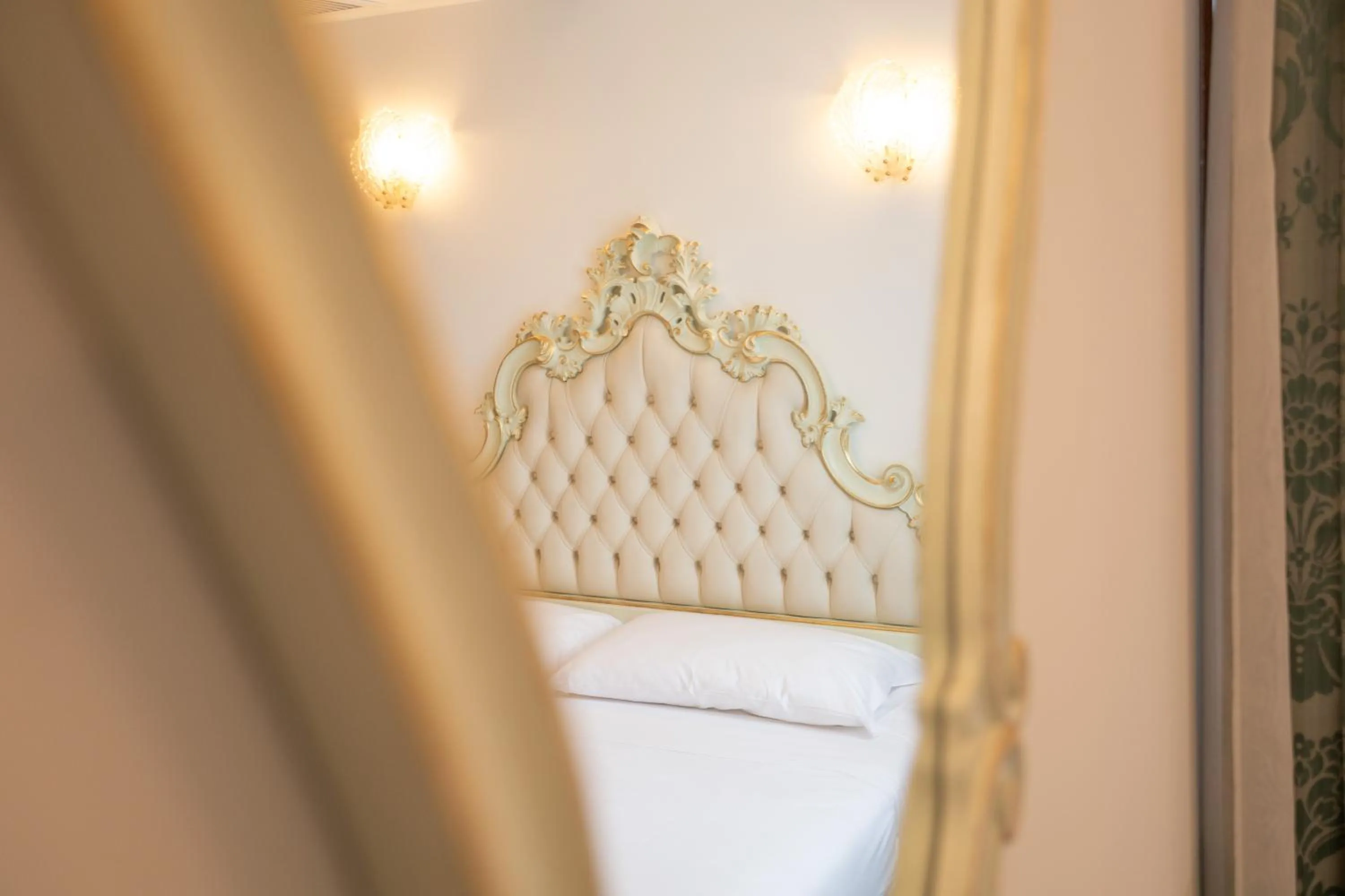 Decorative detail in Duomo Boutique Hotel