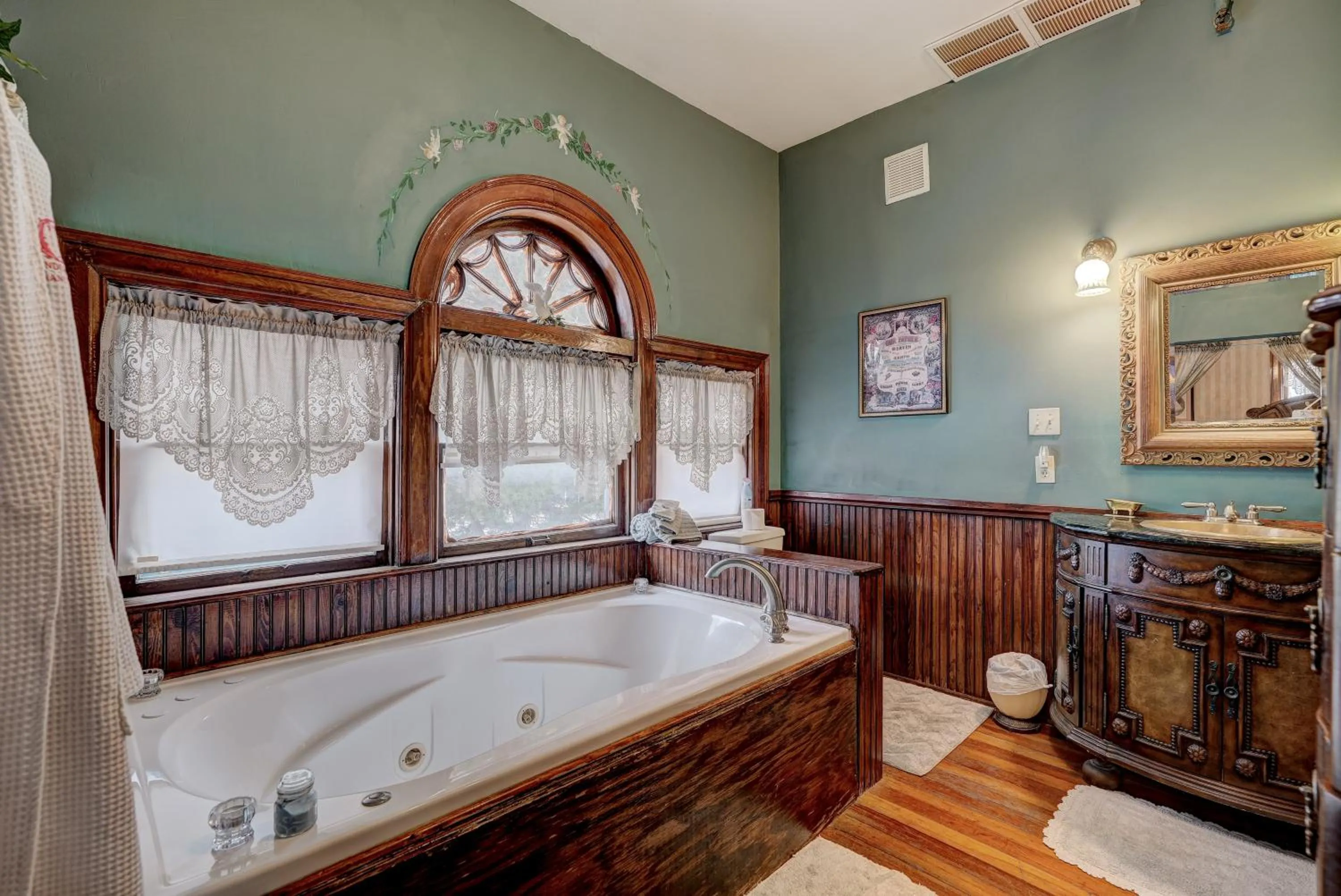 Bathroom in Grandison Inn