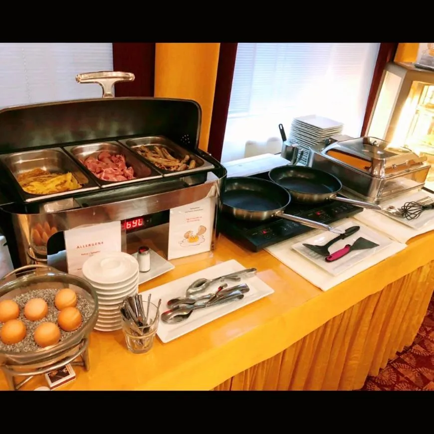 Buffet breakfast in Hotel Aragia
