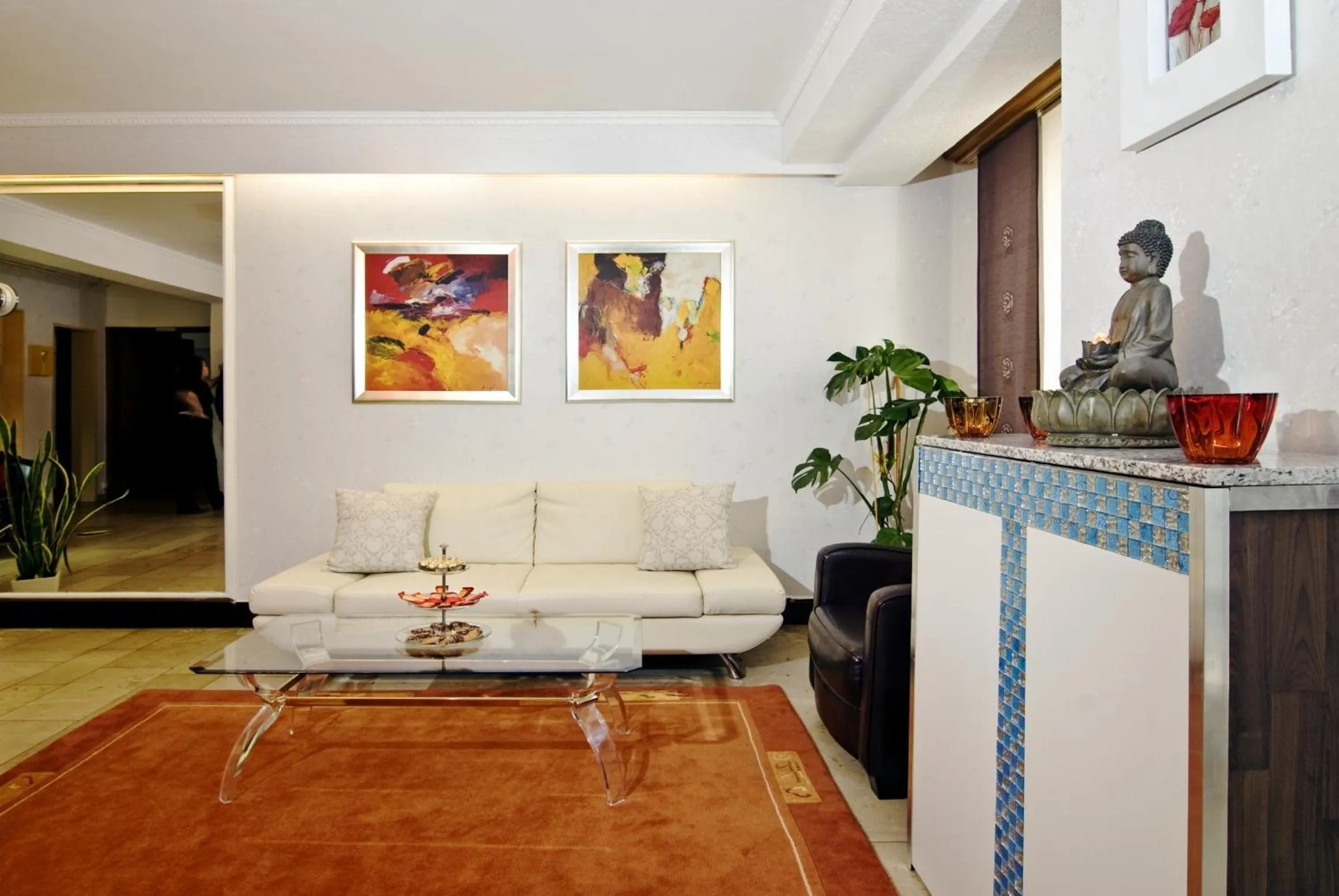 Communal lounge/ TV room in Wald-Hotel