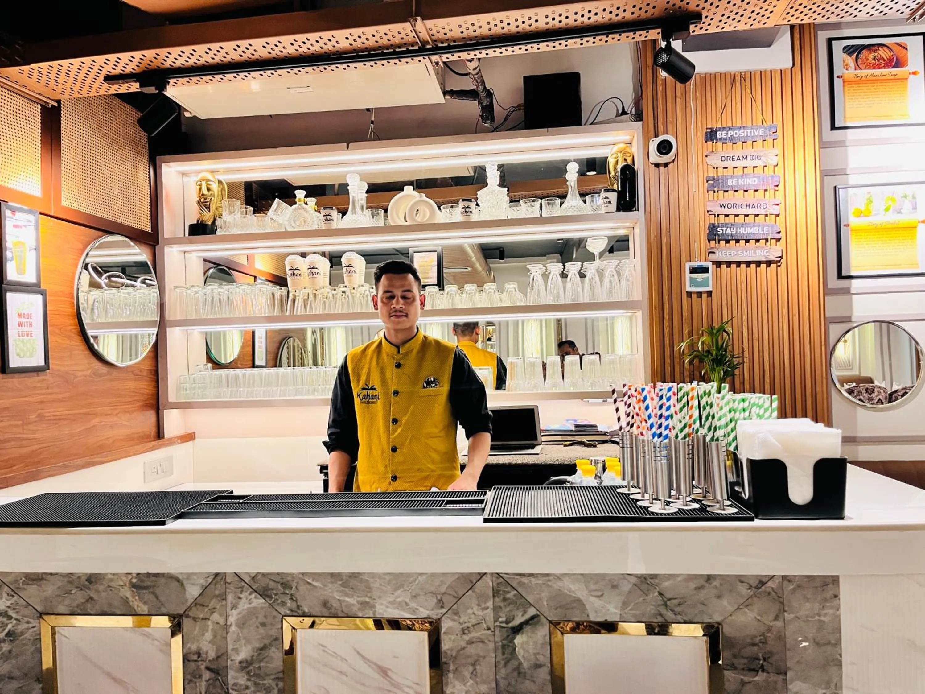 Lounge or bar in Western Blu