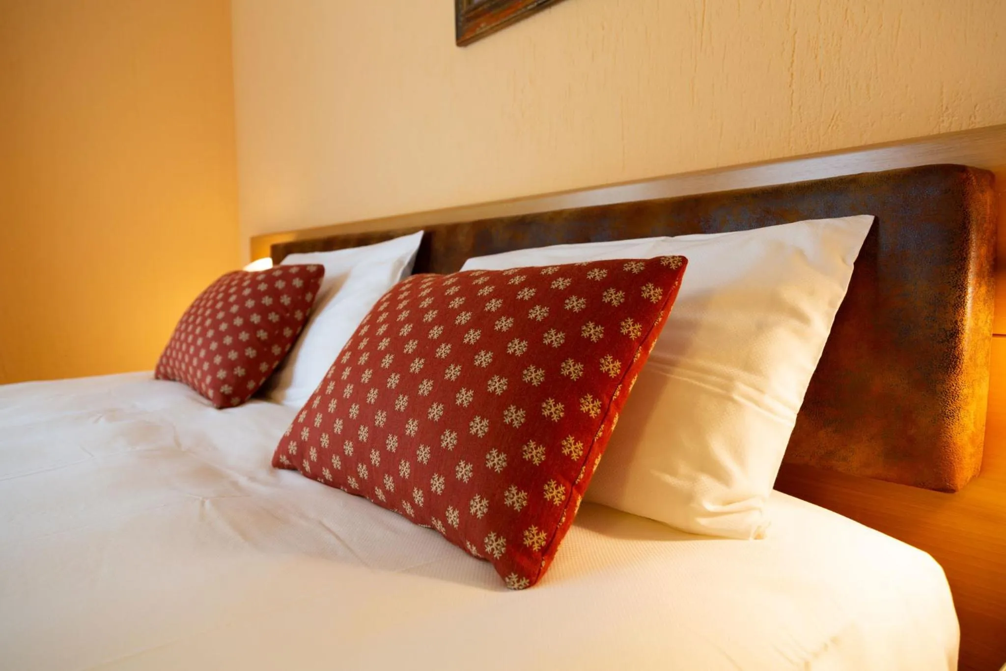 Bed in HOTEL BOUTON D'OR Courmayeur