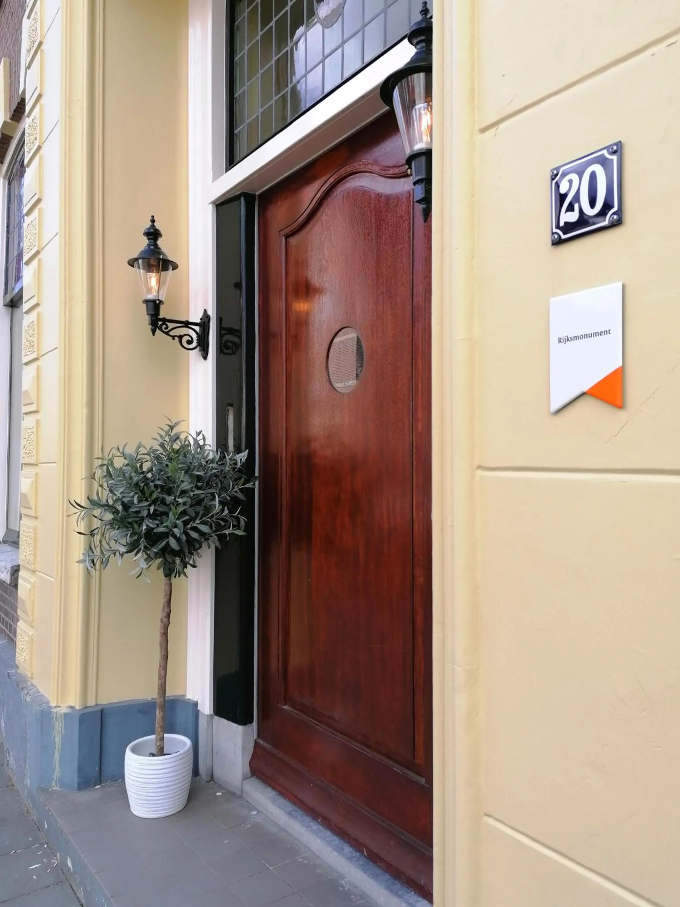 Facade/entrance in B&B De Stadssingel
