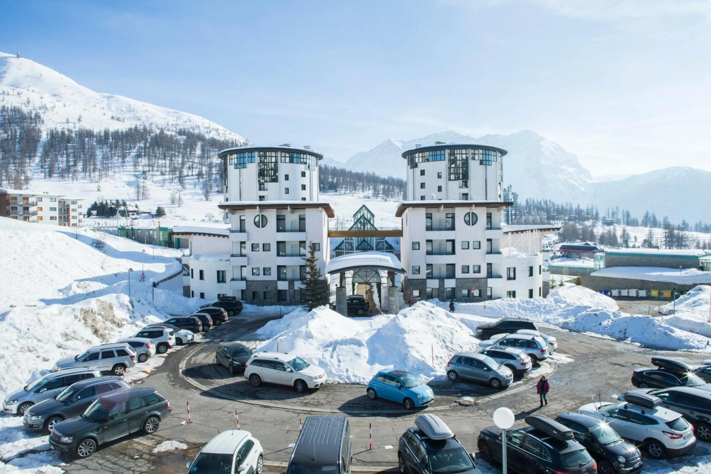 Facade/entrance in Hotel Club Uappala Sestriere