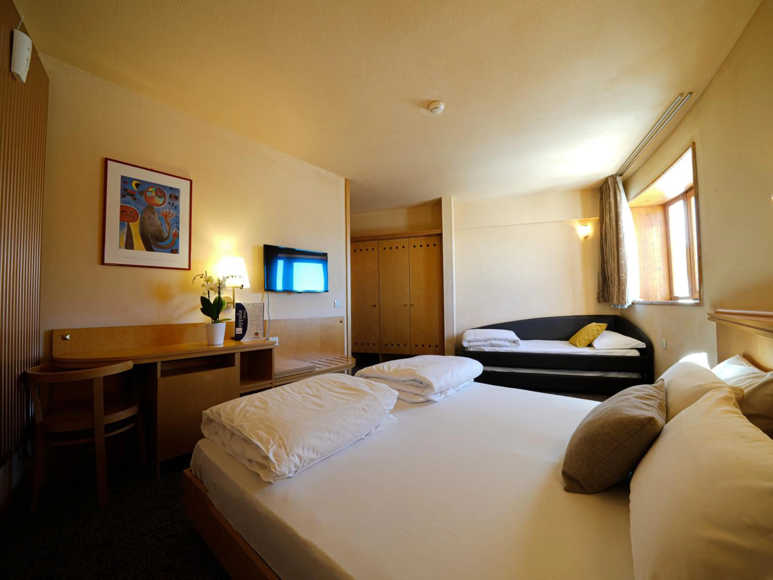 Bed in Hotel Club Uappala Sestriere