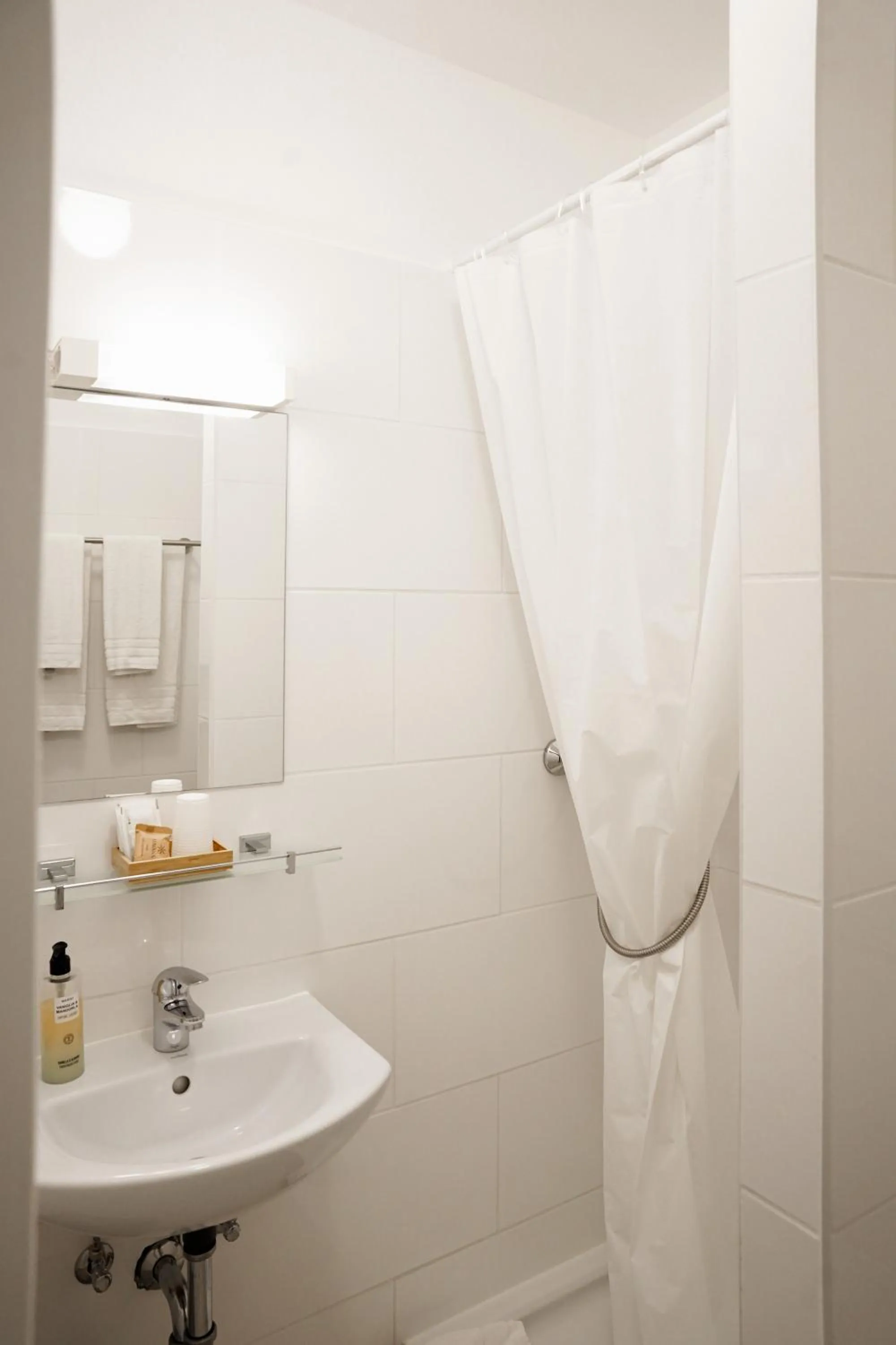 Shower in urraum Hotel