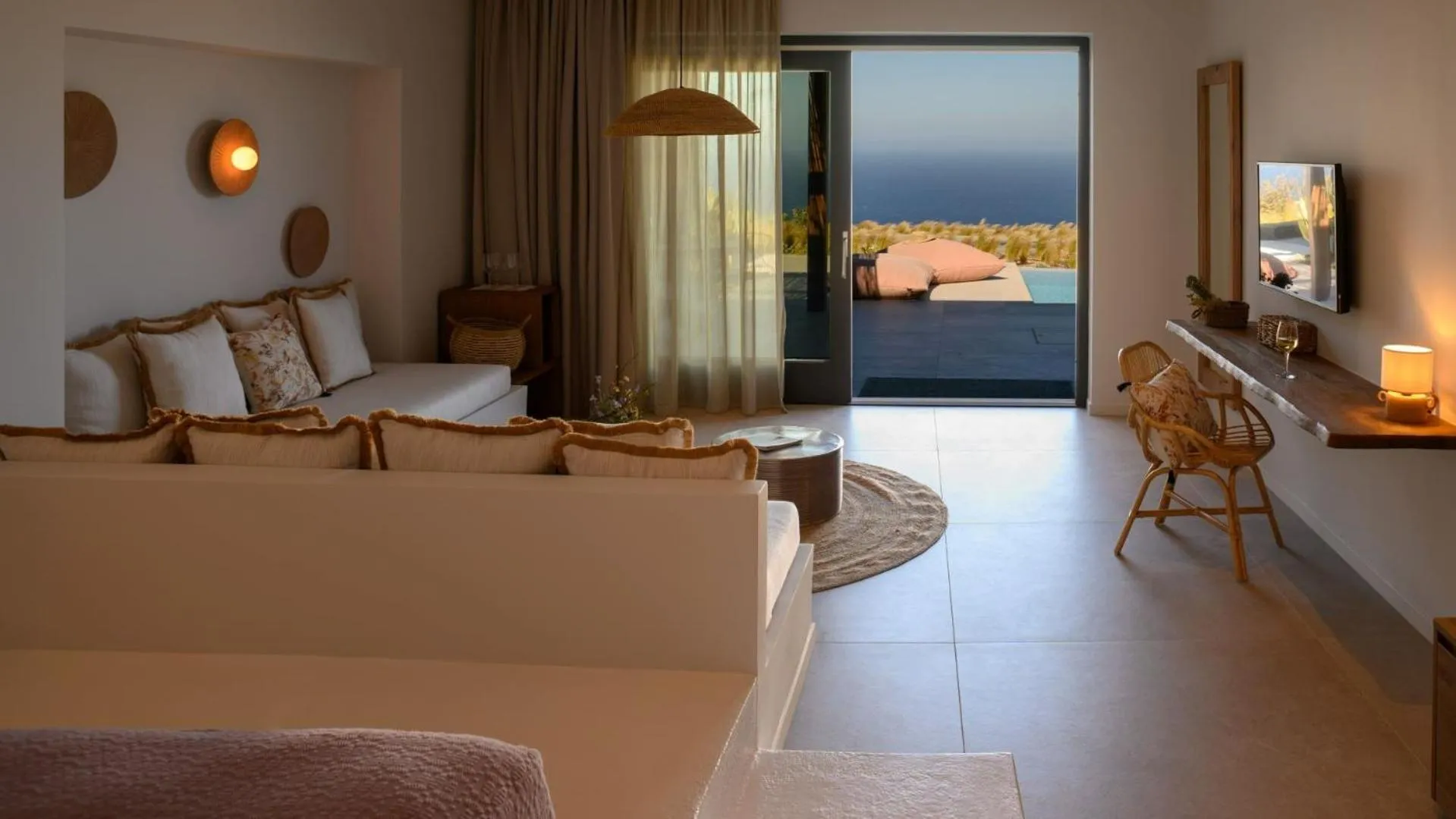 Living room, Bed in Lithi Luxury Retreat