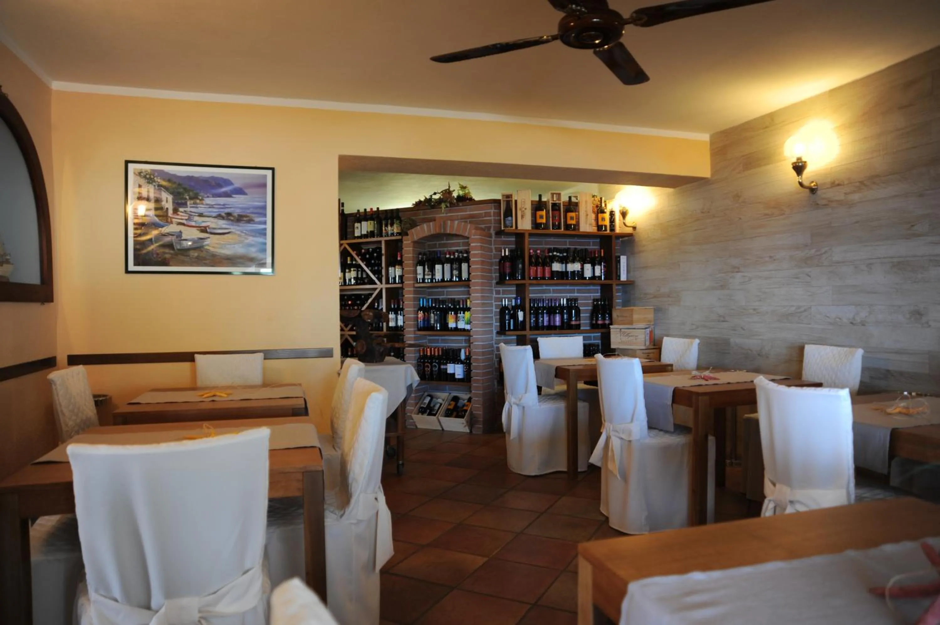 Lounge or bar in Hotel Barsalini