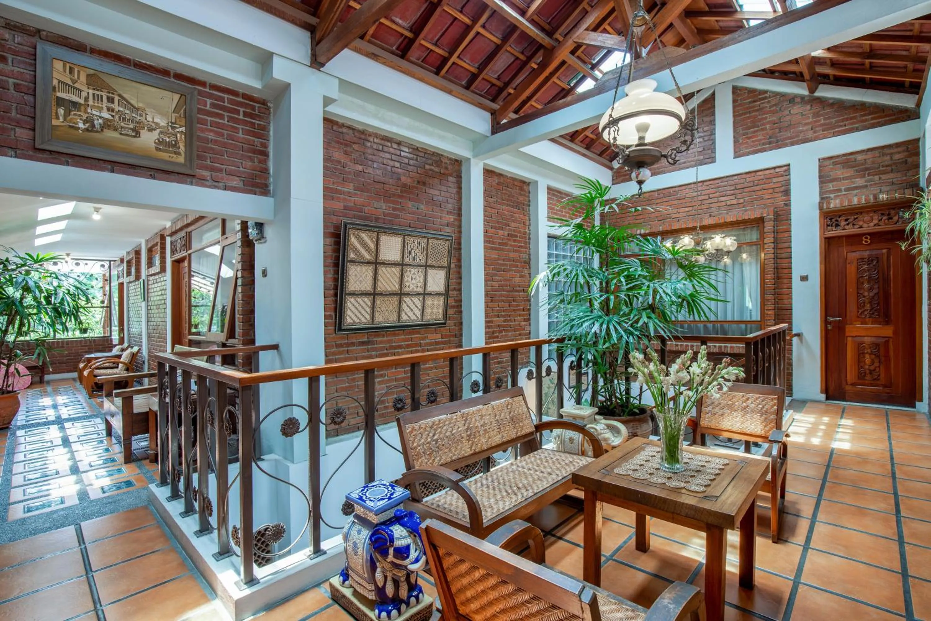 Seating area in Sekararum Butik Syariah Guesthouse