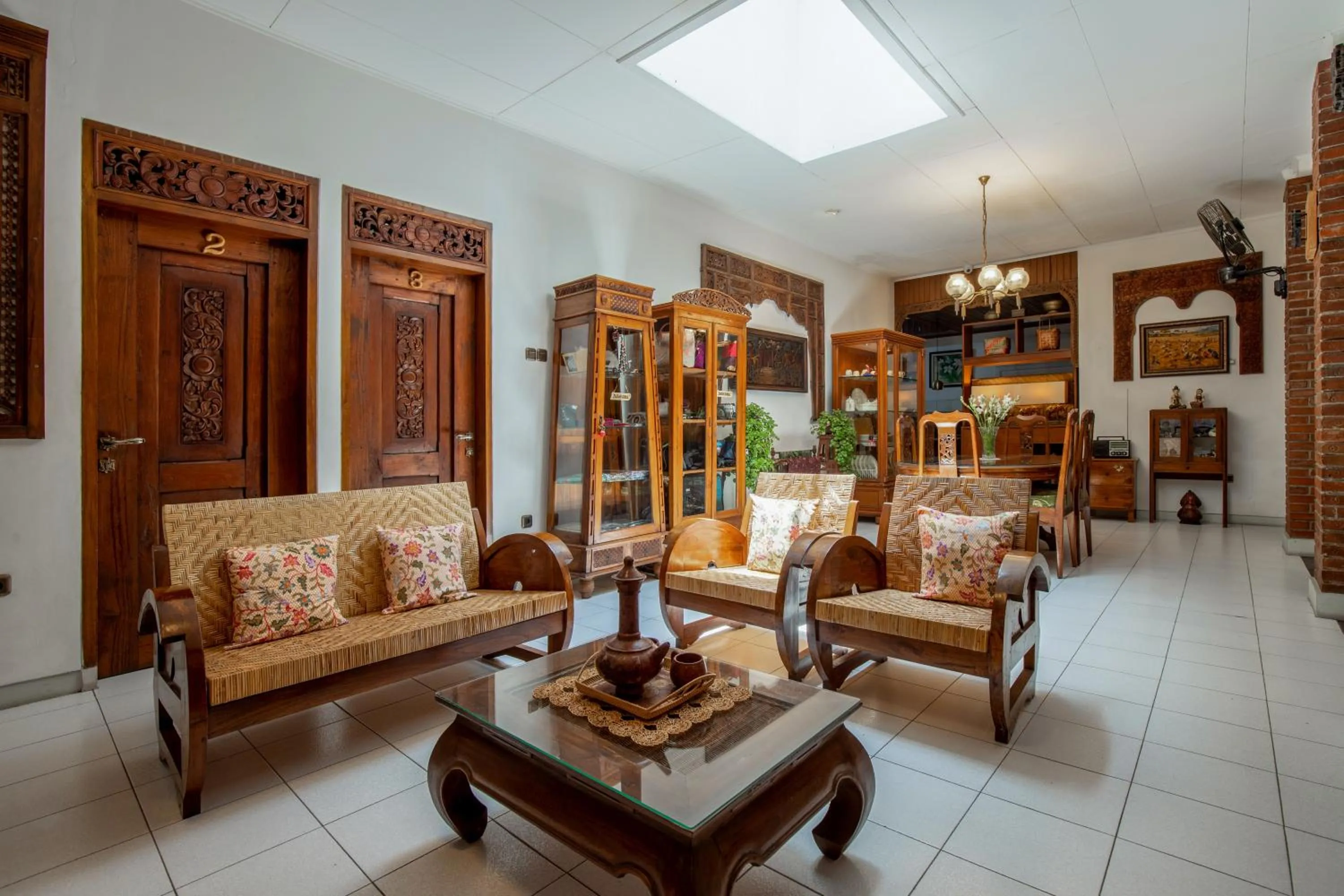Seating area in Sekararum Butik Syariah Guesthouse