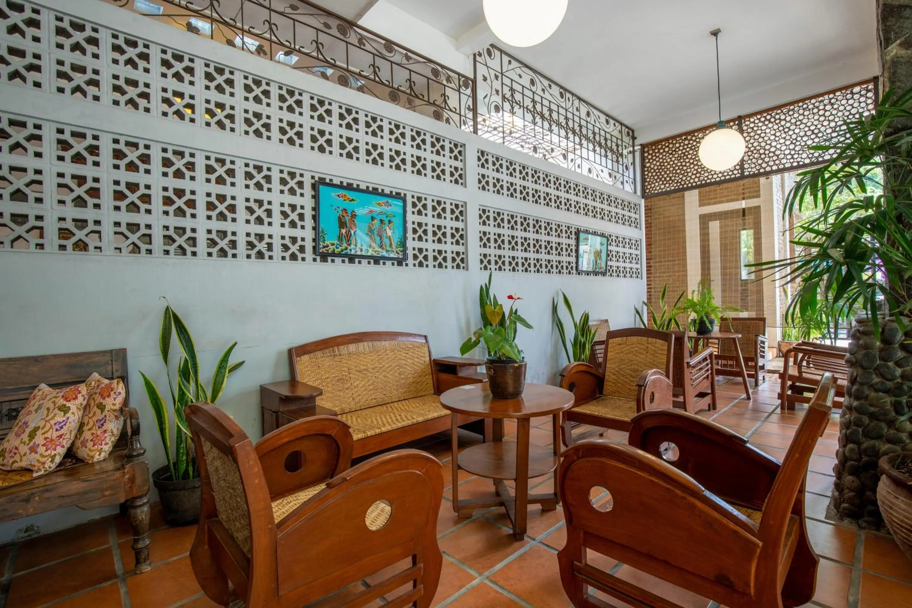 Seating area in Sekararum Butik Syariah Guesthouse