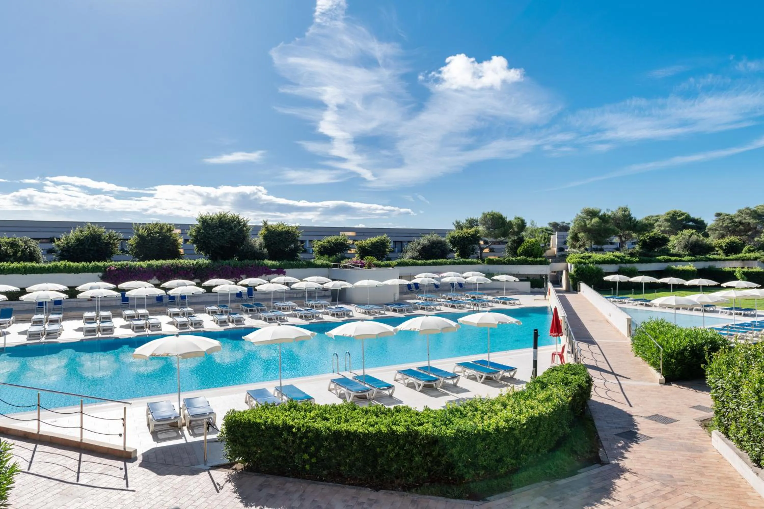 Swimming pool in VOI Alimini Resort