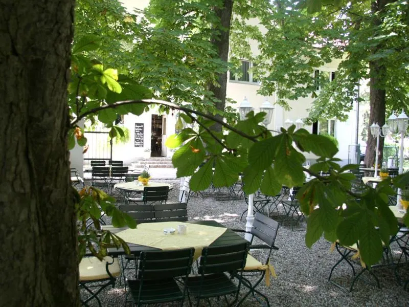 Restaurant/places to eat in Hotel Gasthof Alte Post - Restaurant offen