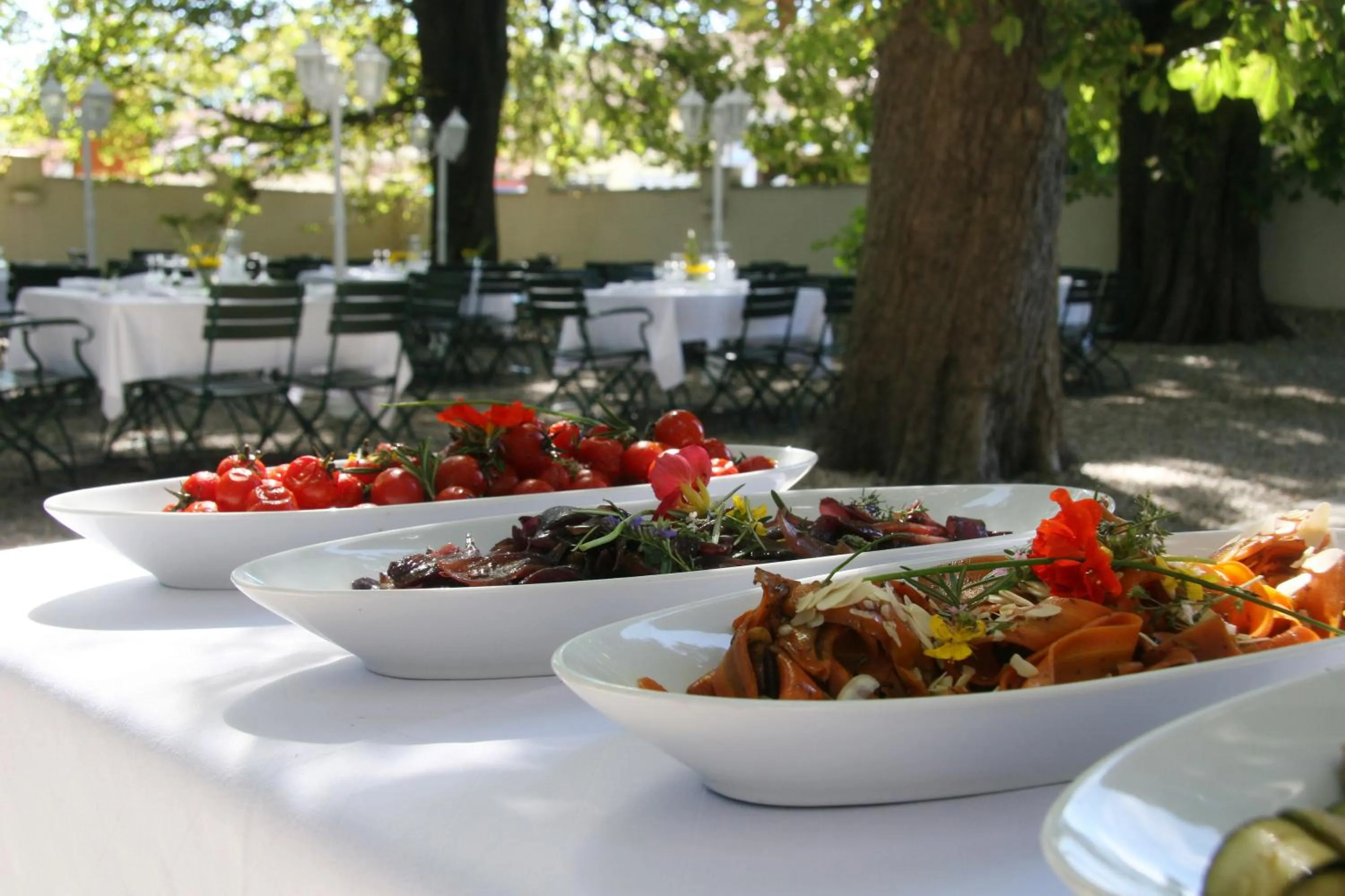 Food in Hotel Gasthof Alte Post - Restaurant offen