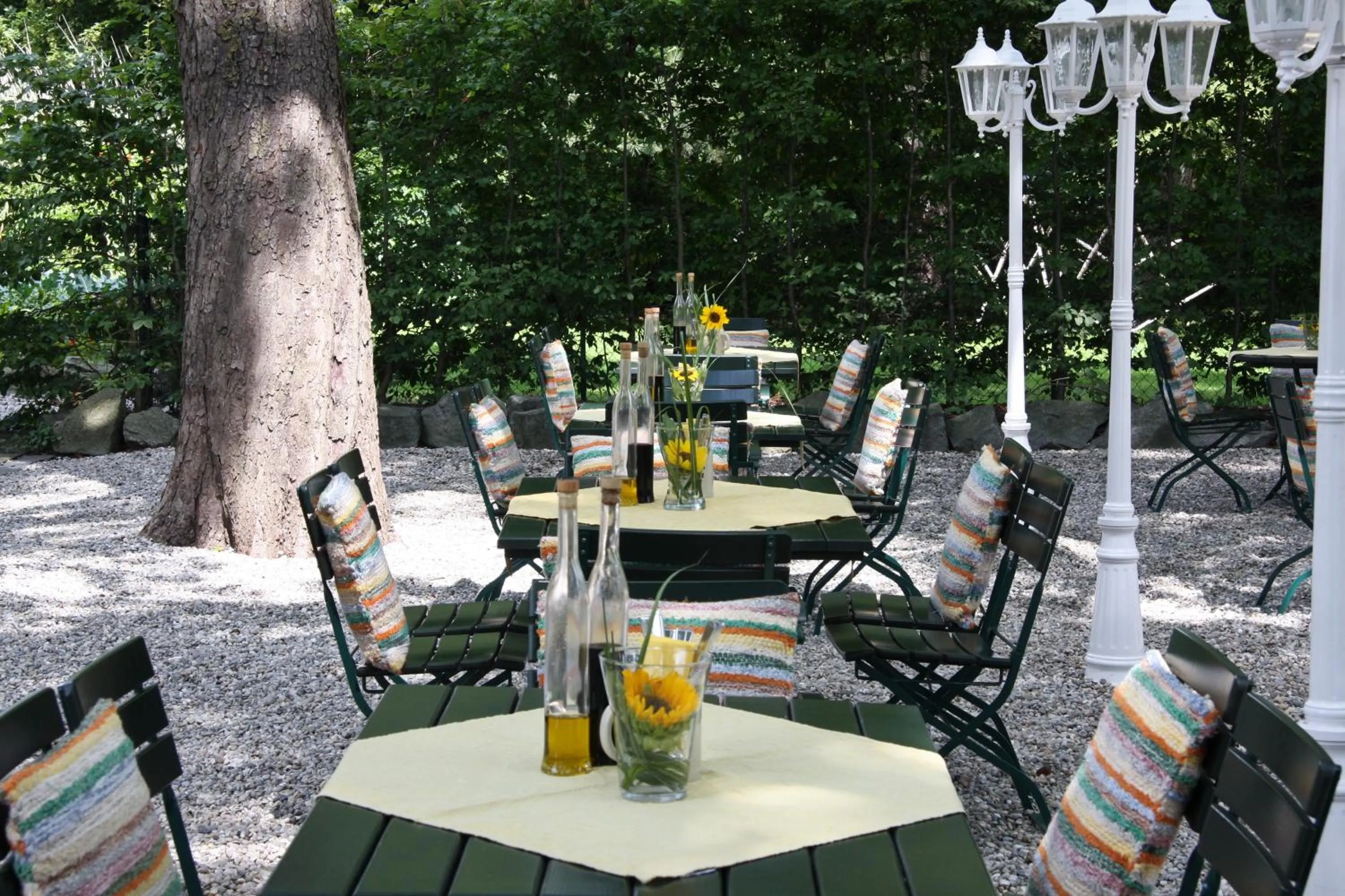 Garden in Hotel Gasthof Alte Post - Restaurant offen