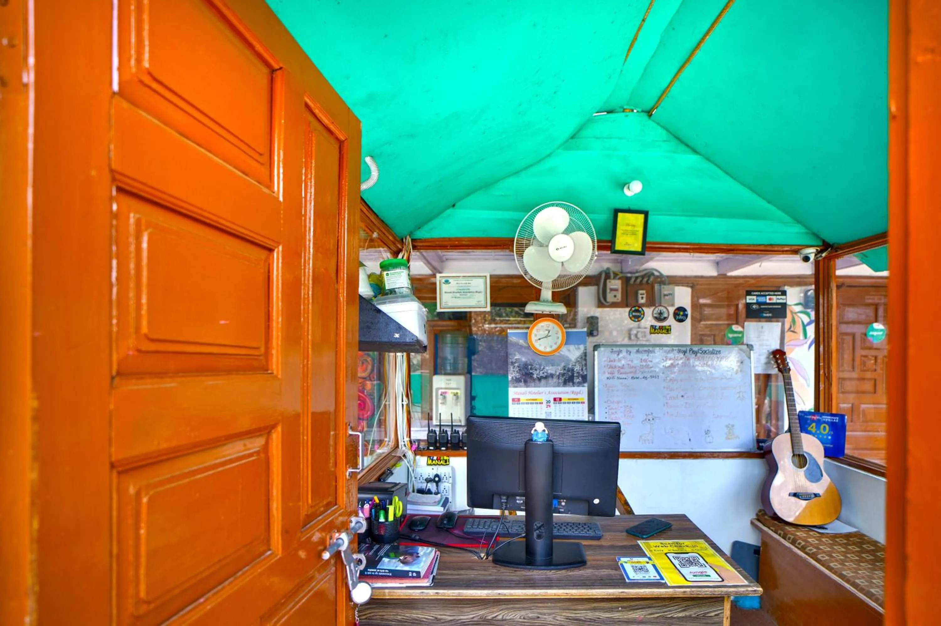 Lobby or reception in Jungle by sturmfrei Manali