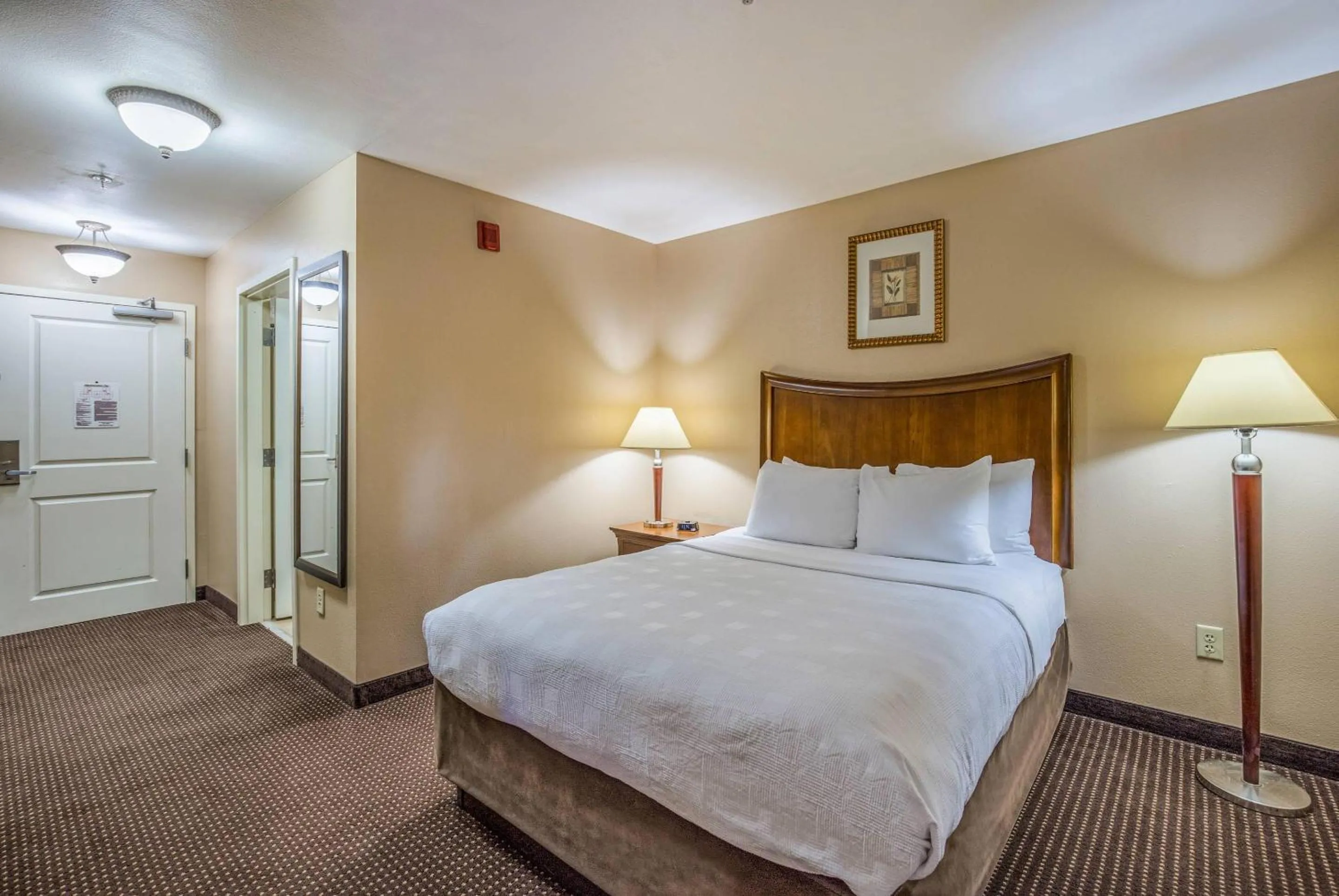 Bedroom, Bed in MainStay Suites Port Saint Joe South