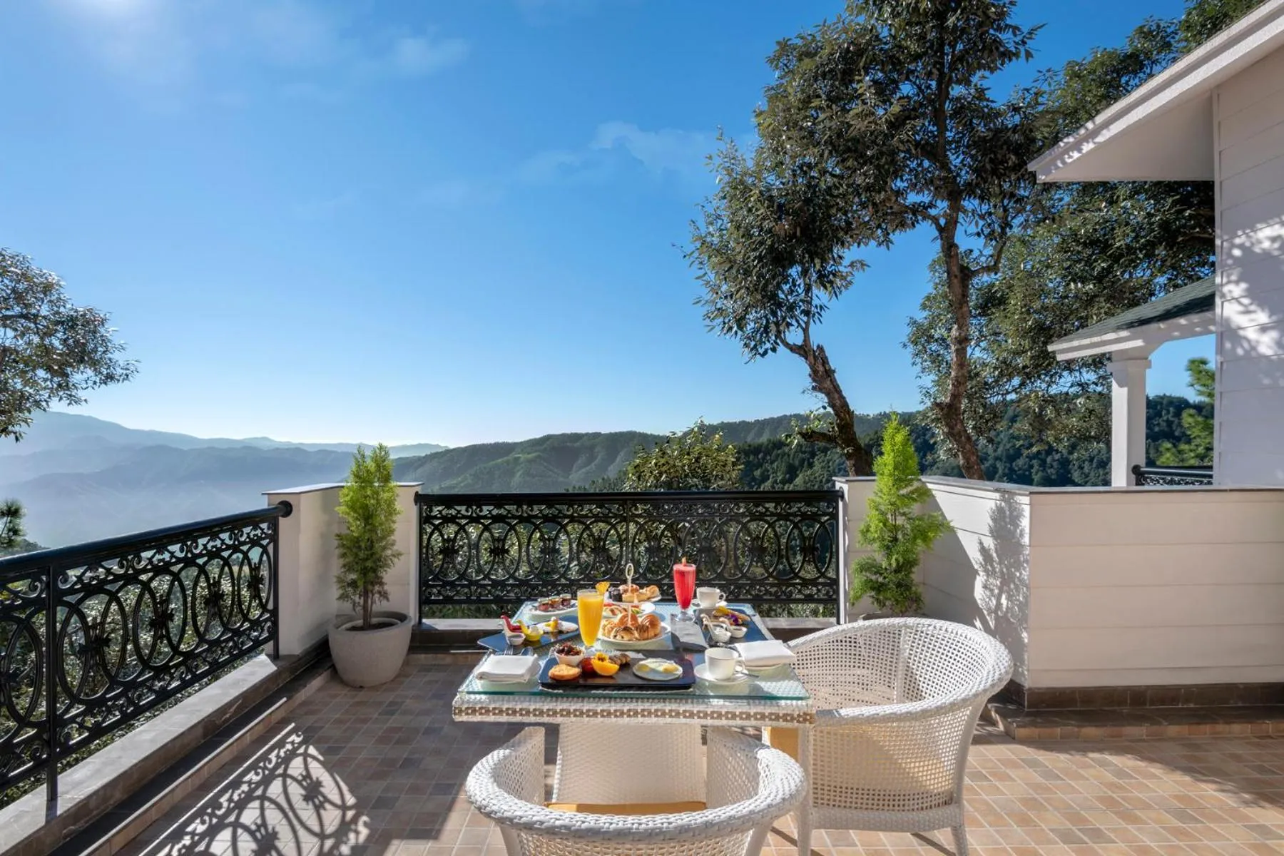 Balcony/Terrace in Welcomhotel by ITC Hotels, Tavleen, Chail