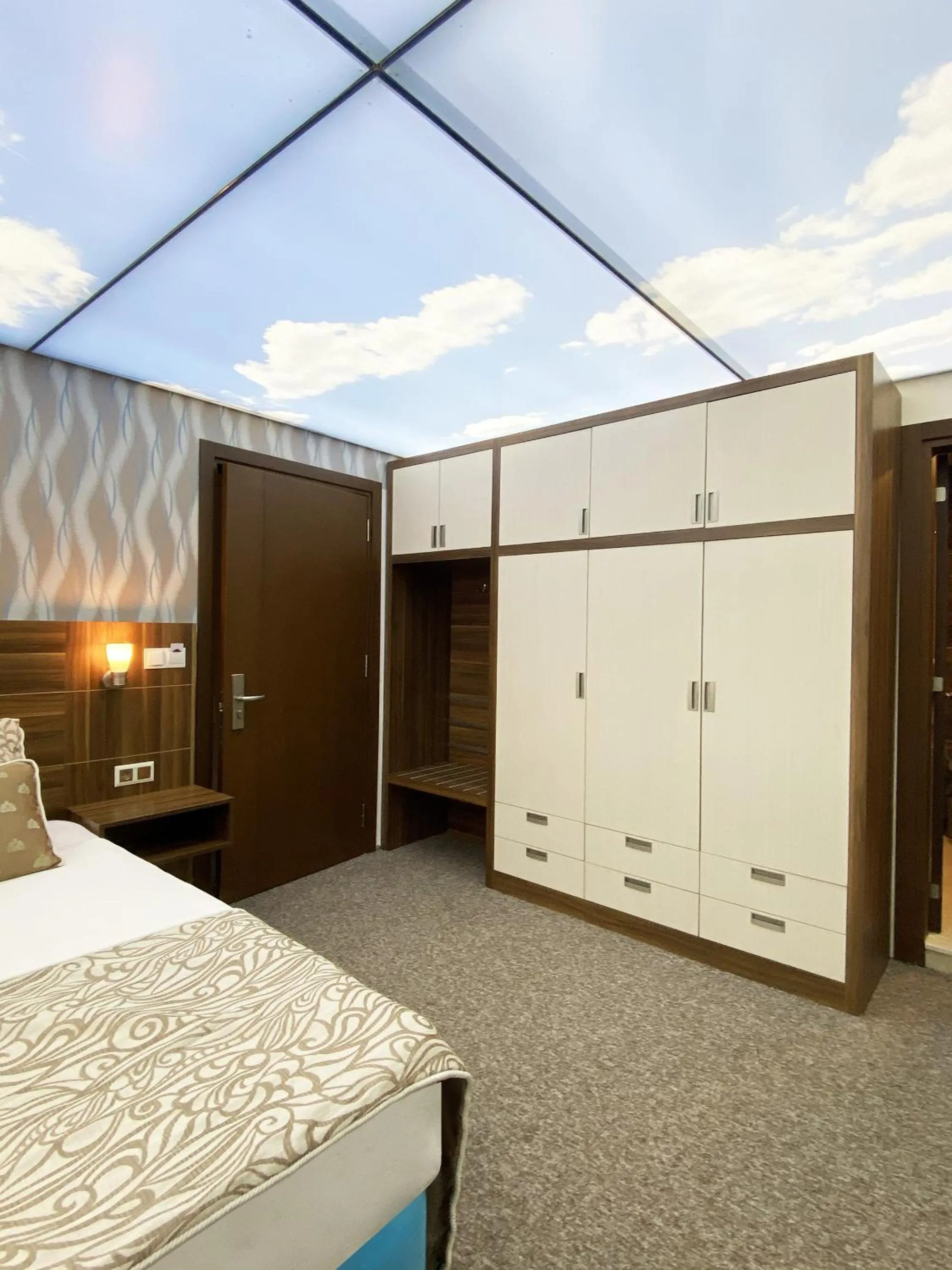 Bedroom, Bed in Emily Rose Hotel