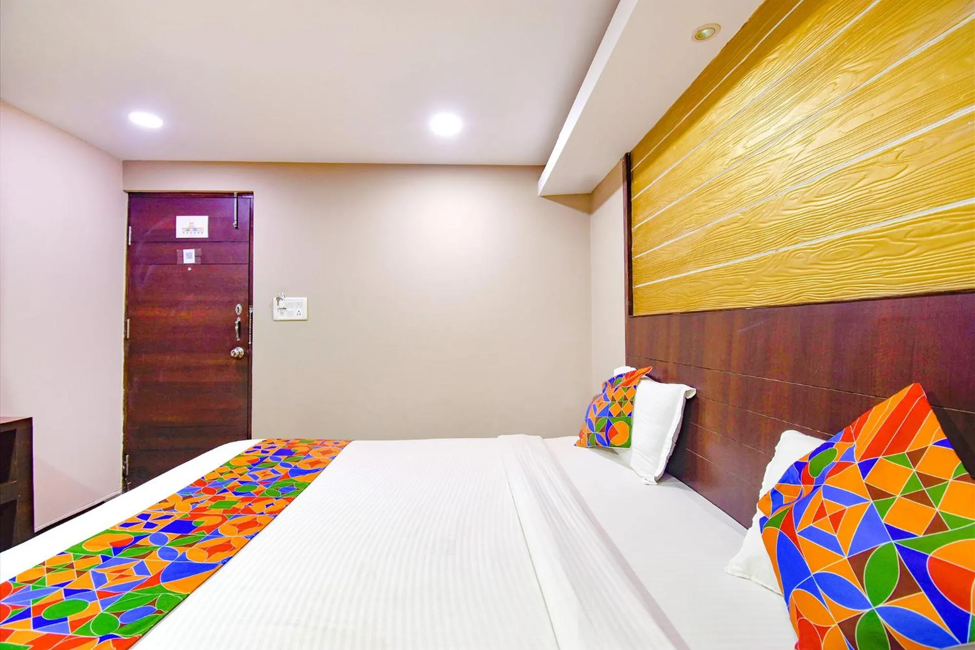 Bed in FabExpress Ocean Residency, Colva