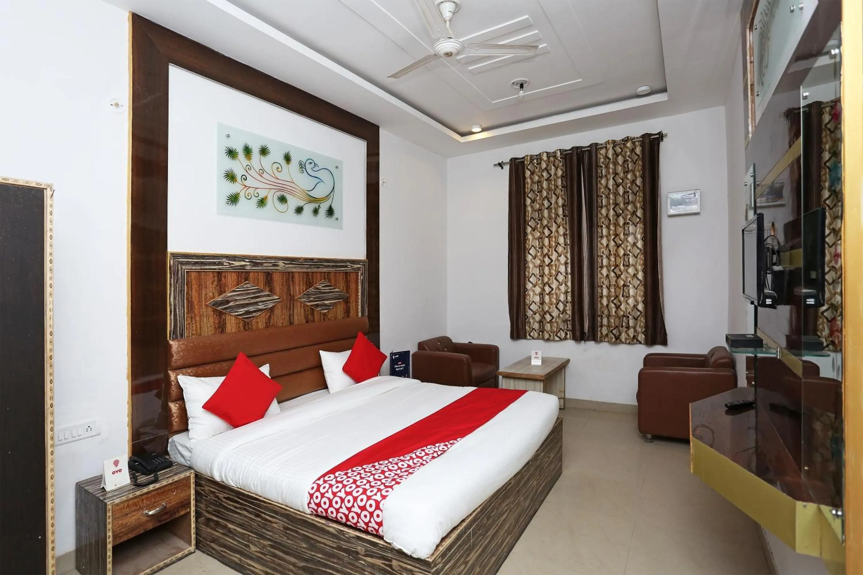 Bedroom, Bed in Super Hotel O Shree Radha Resort