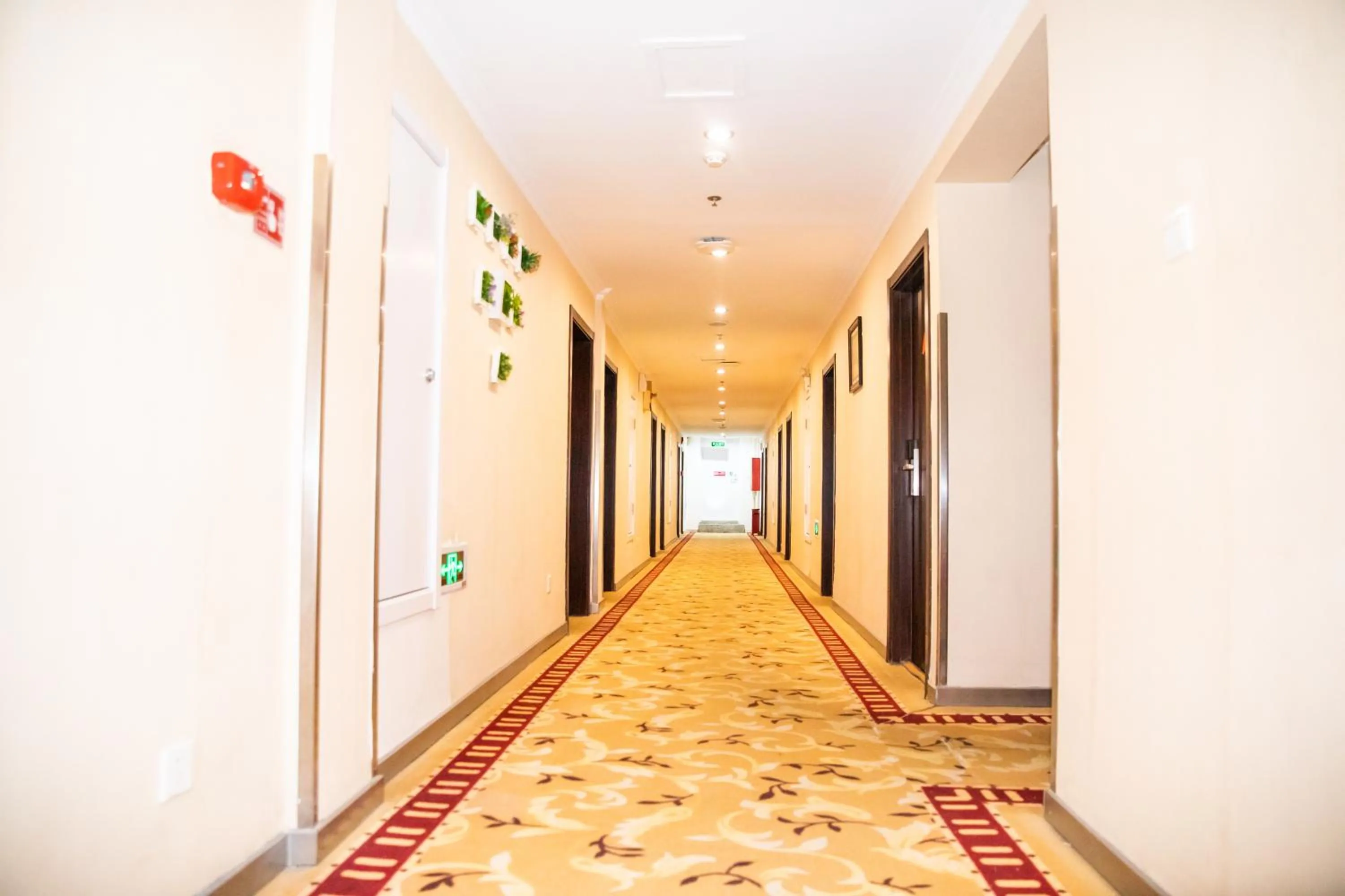 Jintai Home (Beijing North Railway Station Jiaotong University Branch)