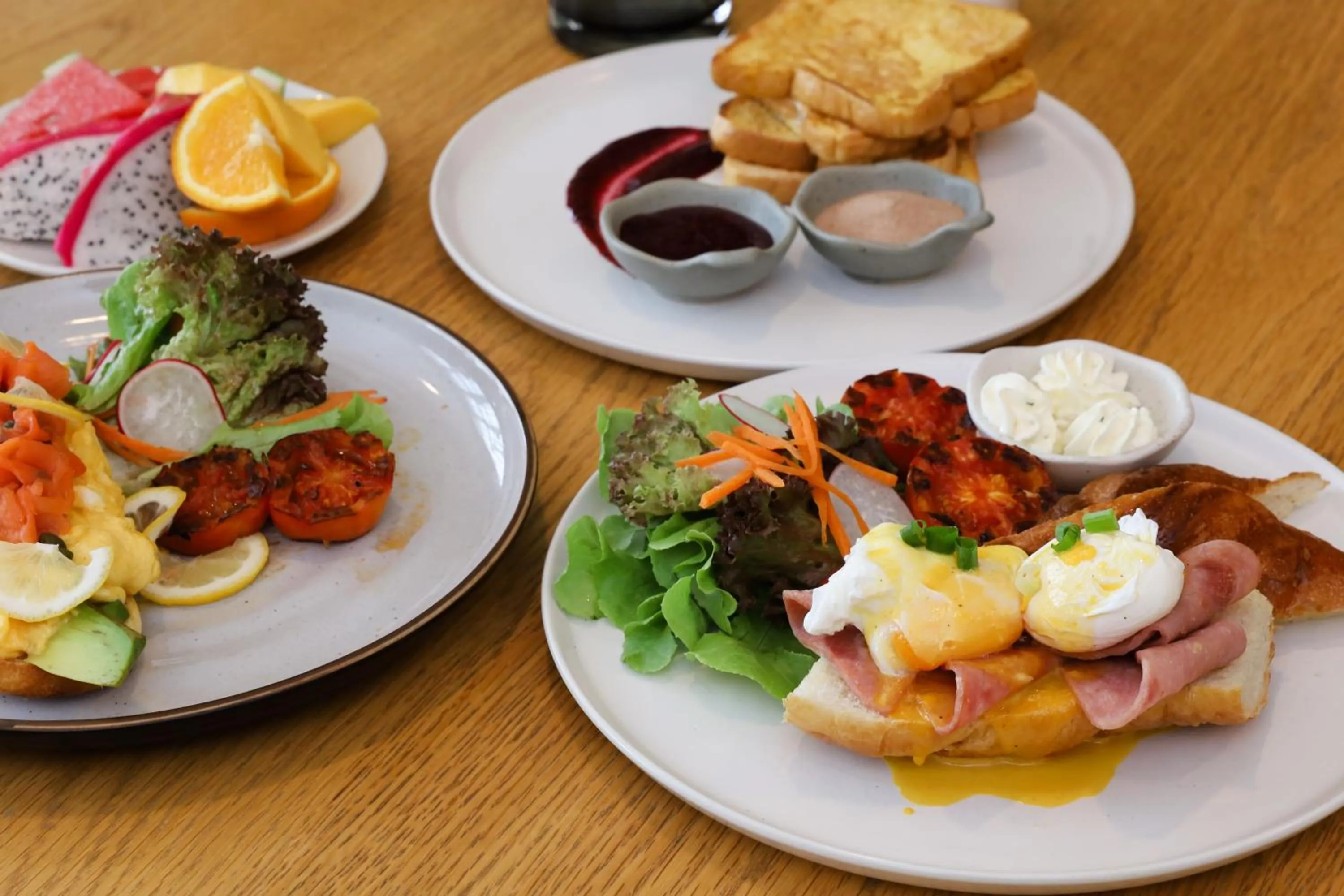 Food and drinks in The Rise Suites Hotel, Chiang Mai - SHA Extra Plus