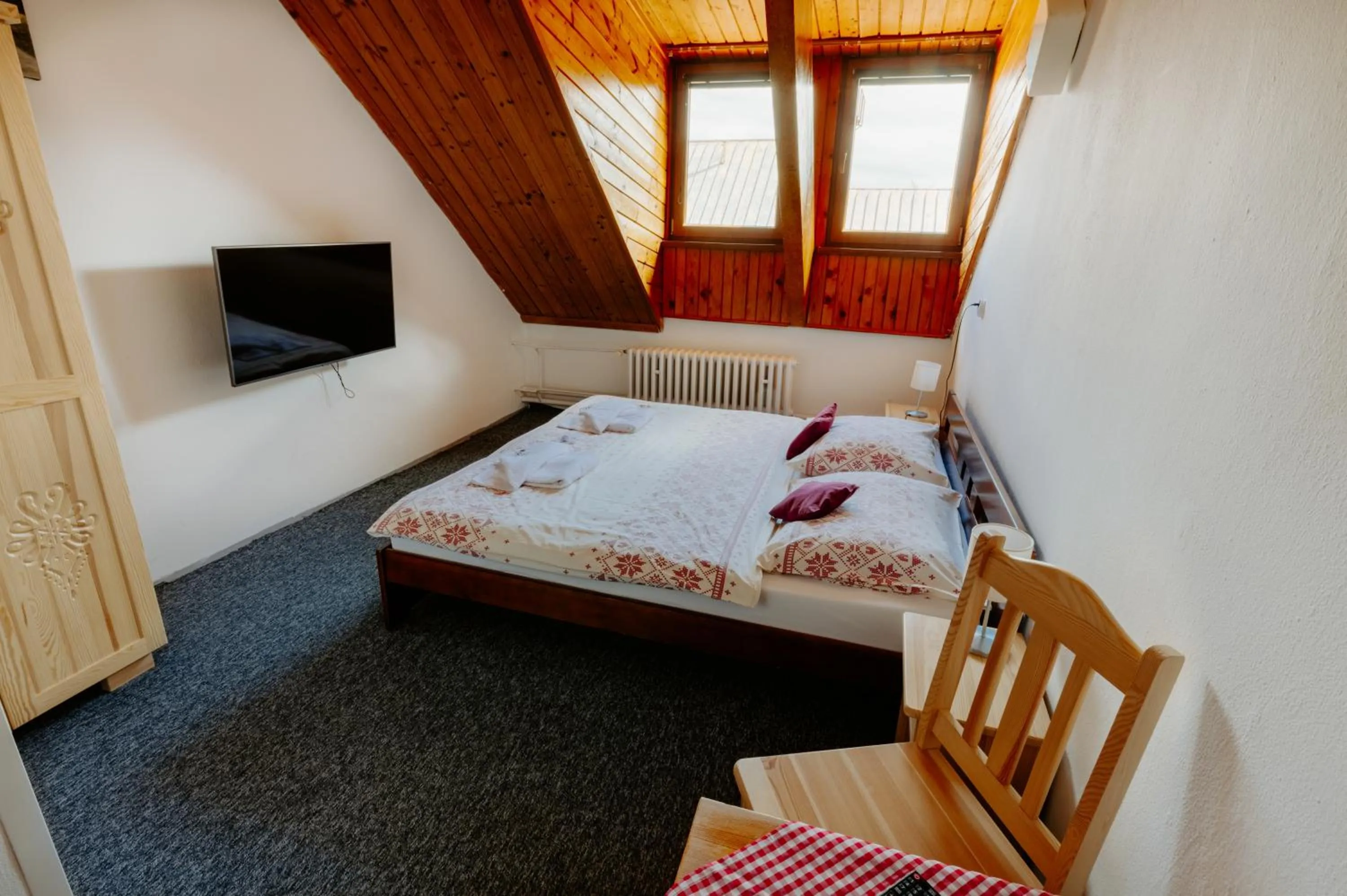 Bedroom, Bed in SOVA Hotel&Restaurant