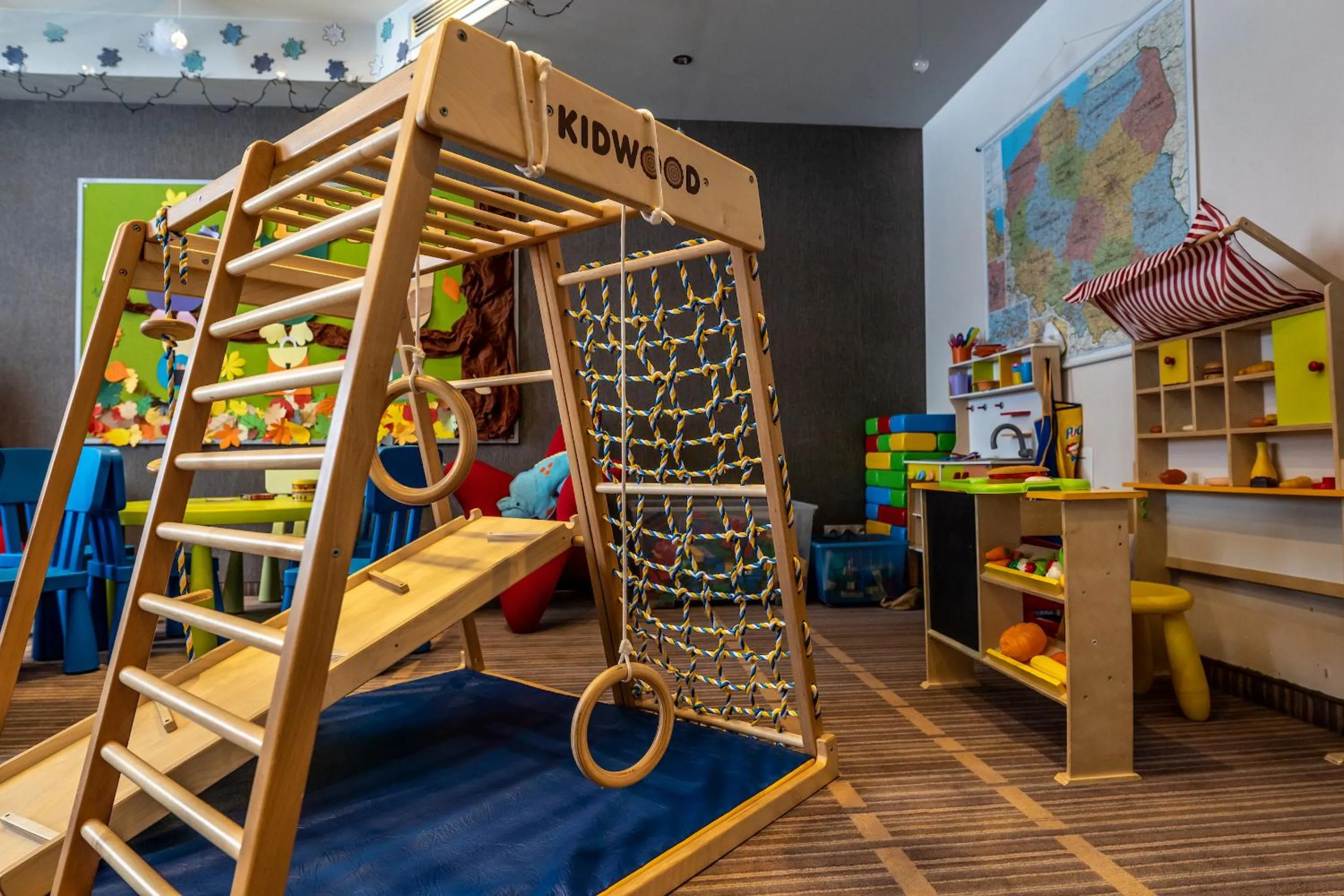Children play ground in Hotel & SPA Czarny Groń