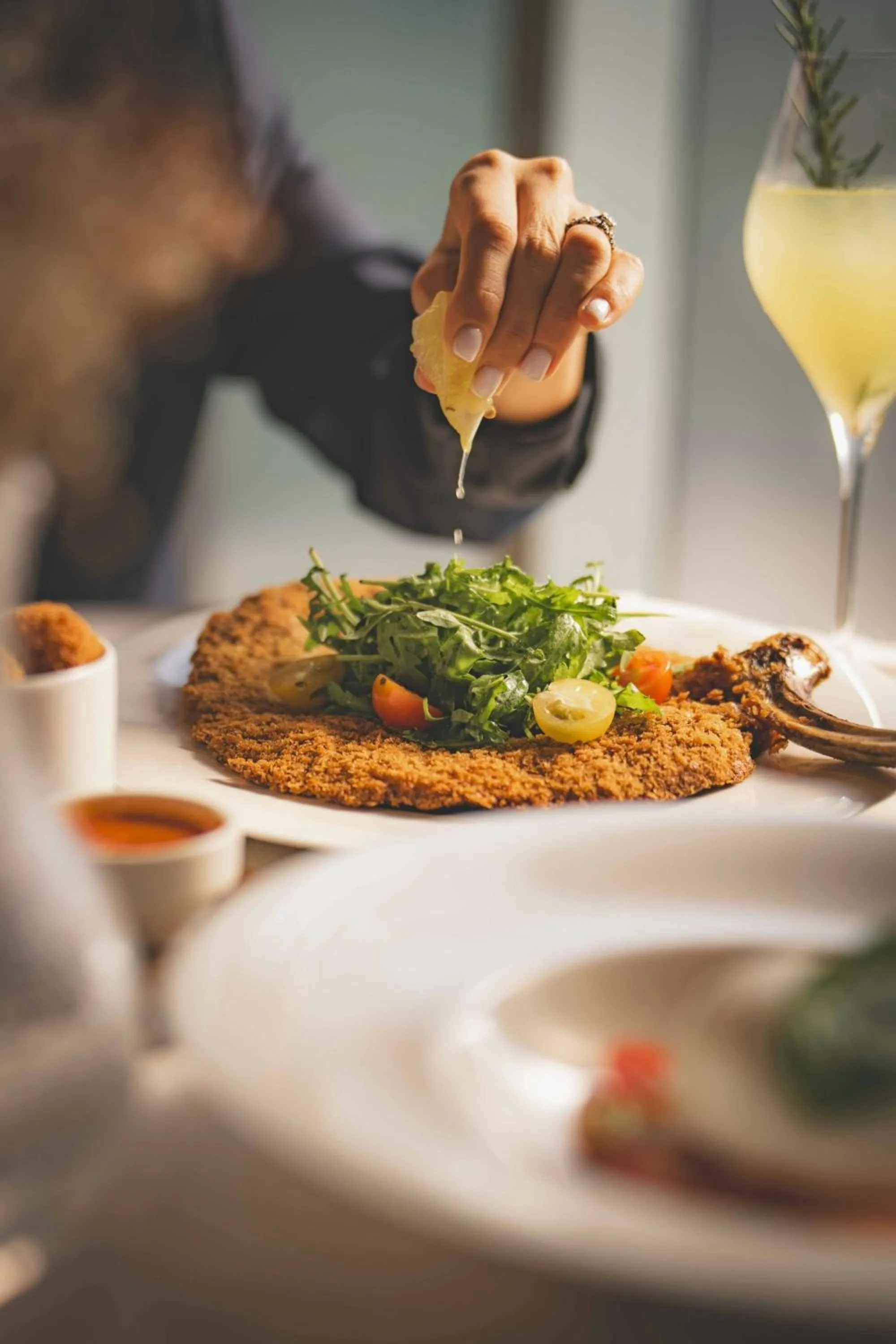 Restaurant/places to eat in W Doha