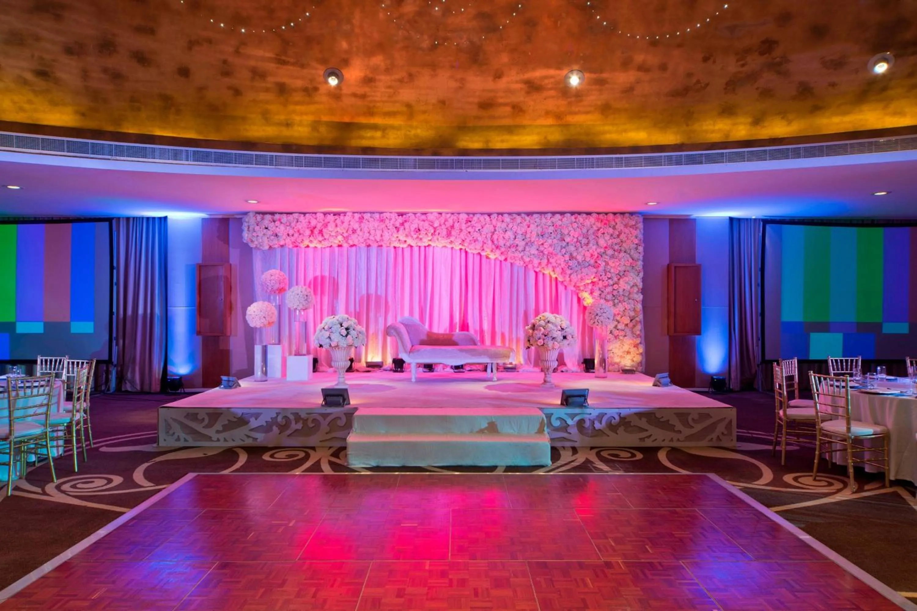 Banquet/Function facilities in W Doha