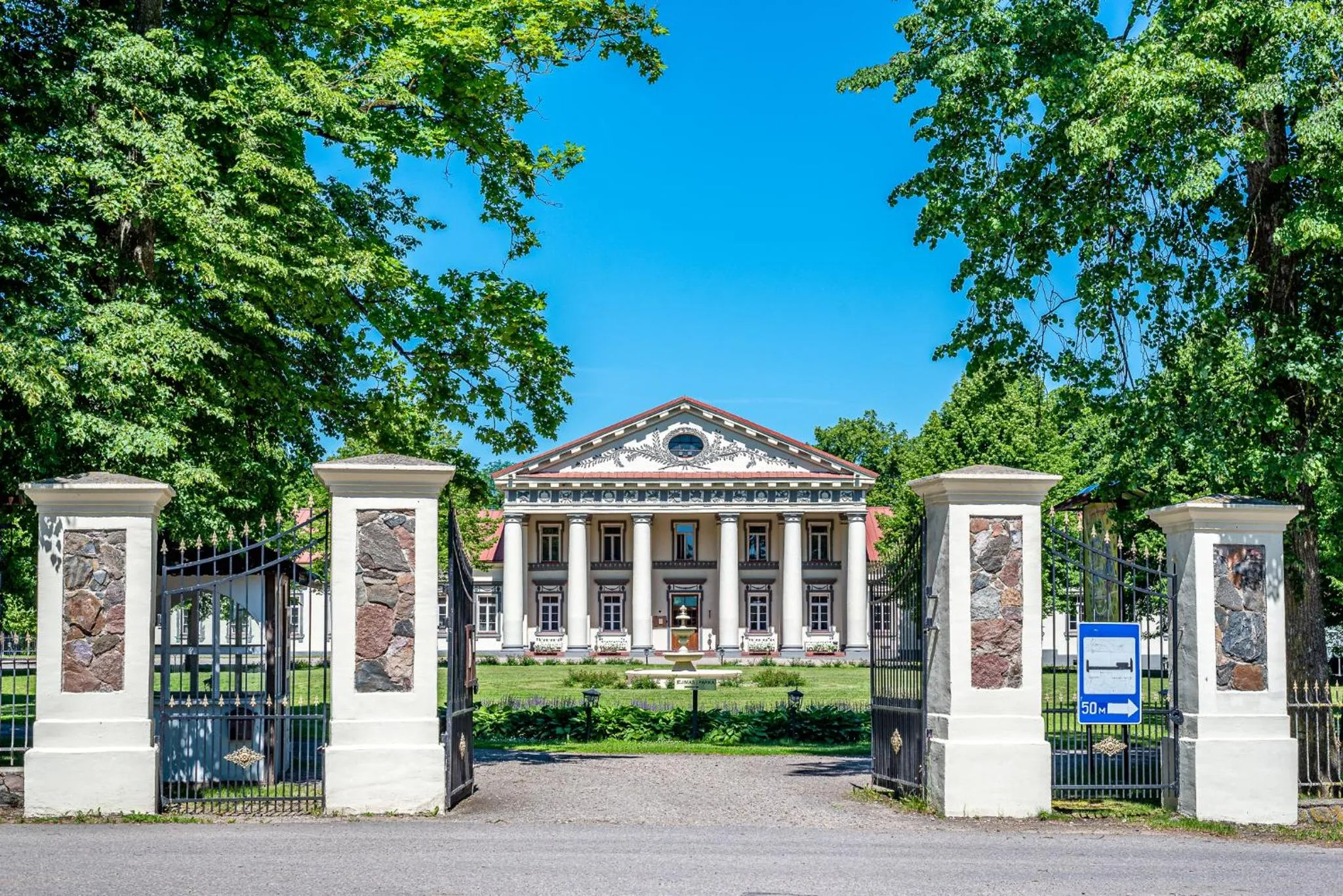 Taujėnų dvaro svečių namai