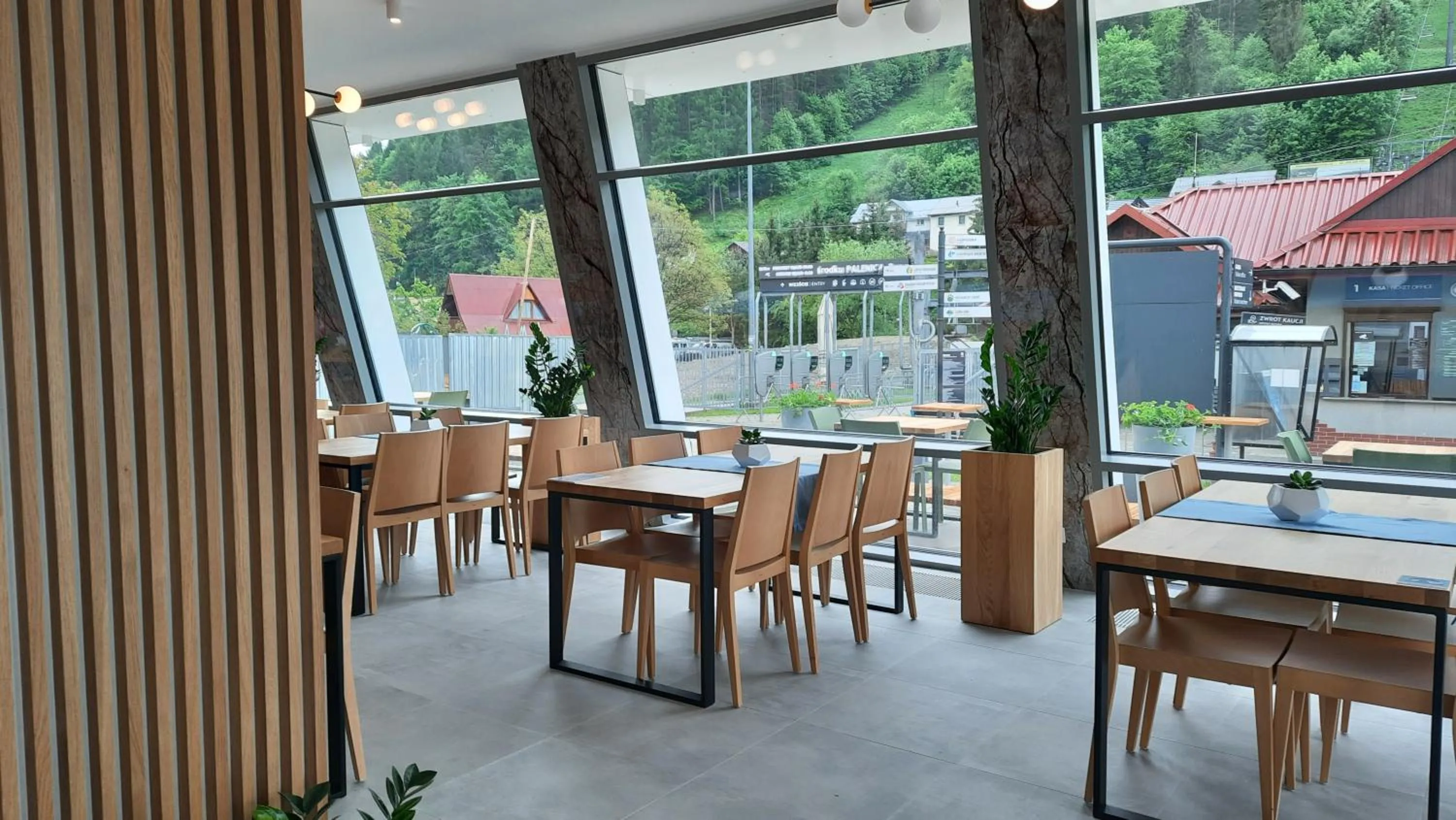 Restaurant/places to eat in Willa Pod Kolejką