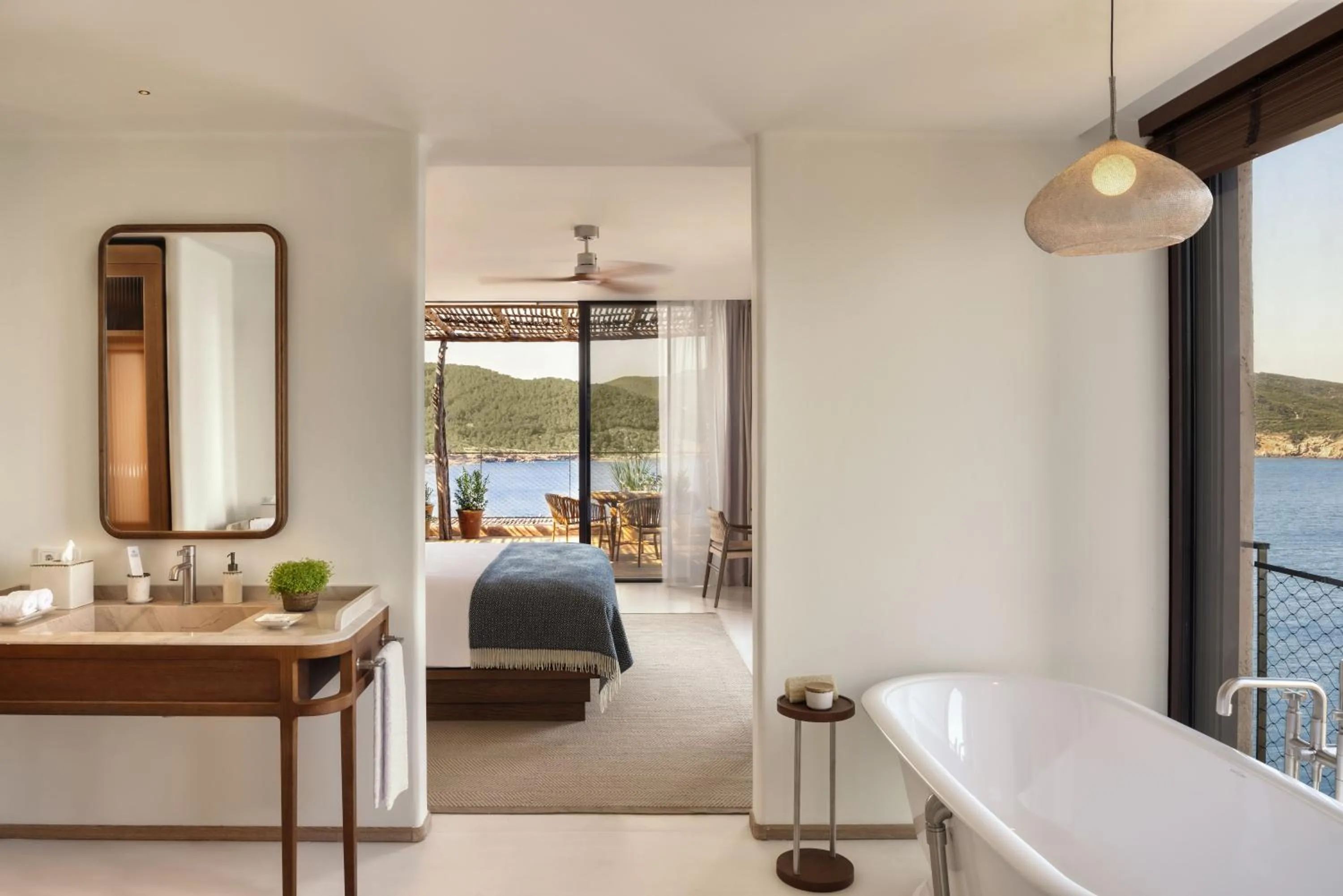 Bathroom, Bed in Six Senses Ibiza