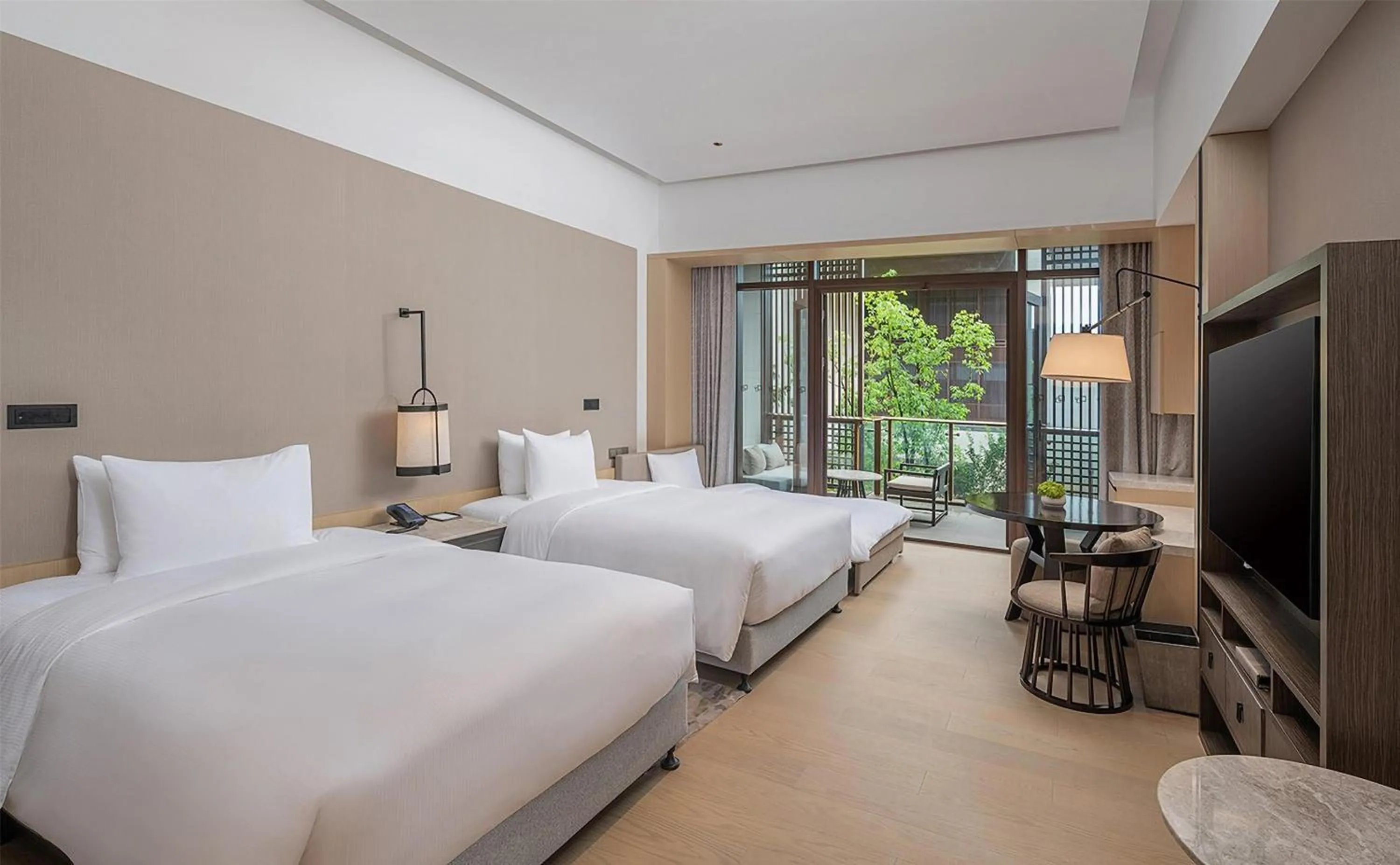 Bed in Hilton Shanghai Songjiang Guangfulin