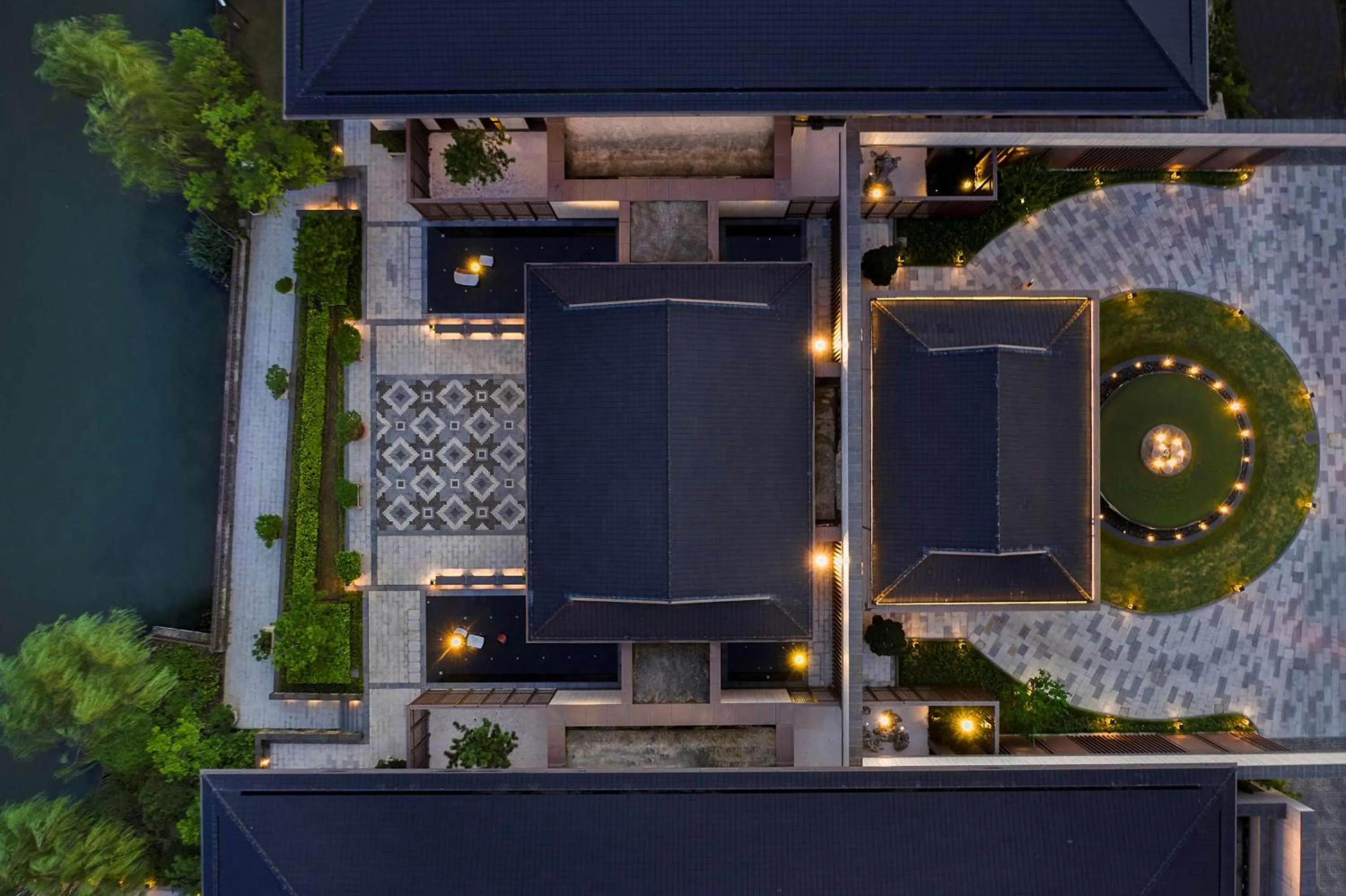 Property building in Hilton Shanghai Songjiang Guangfulin