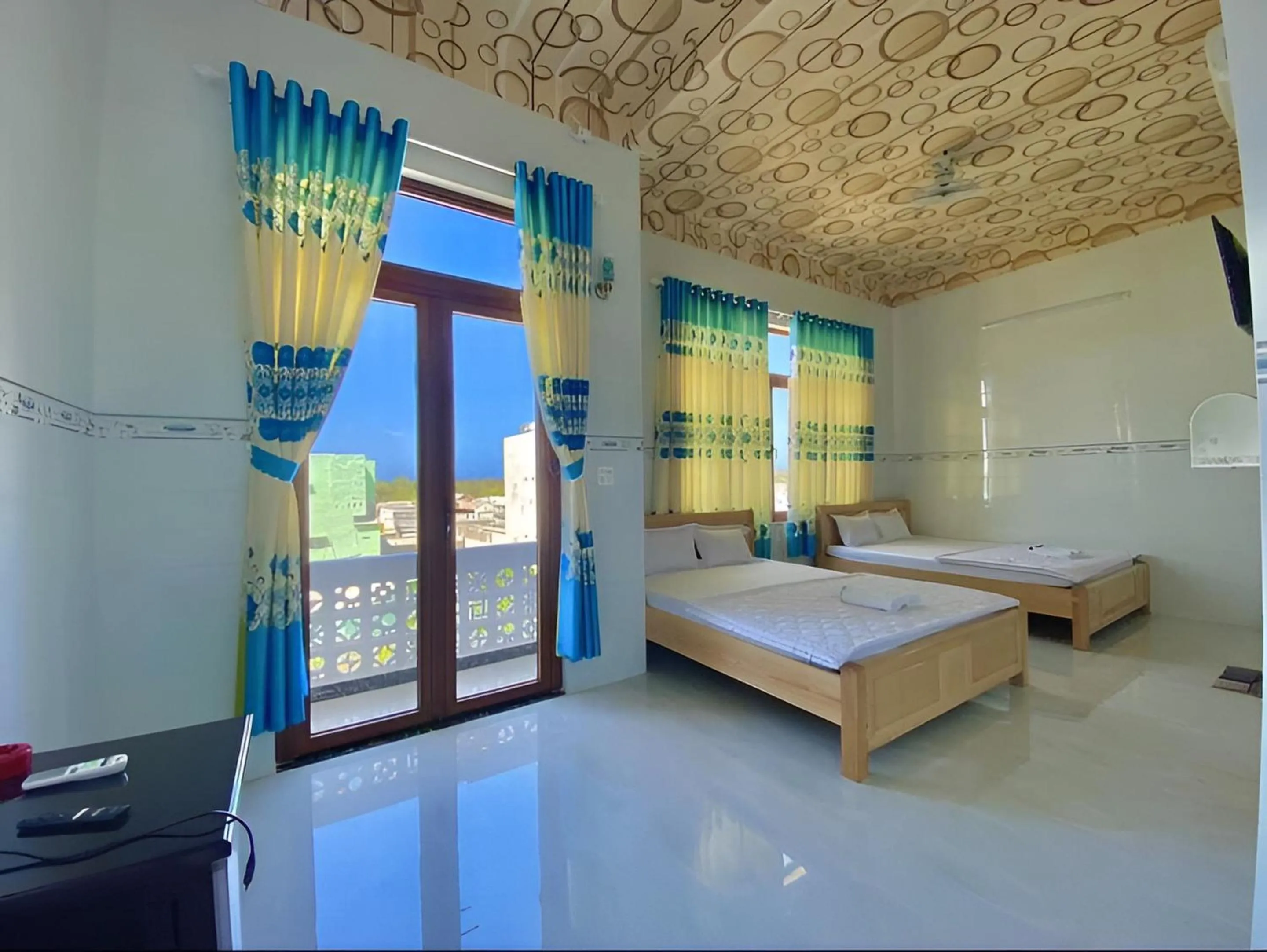 Bed in Thành Trinh hotel đảo Phú Quý